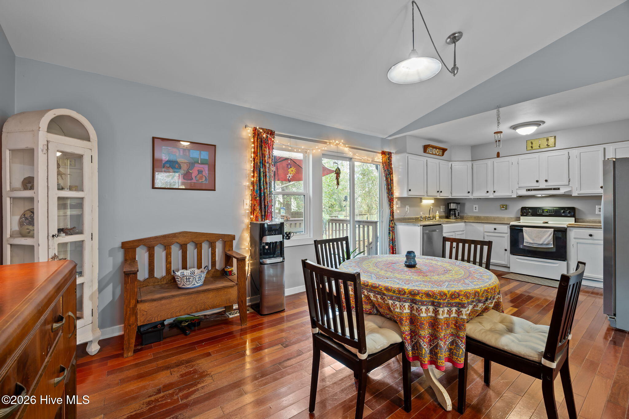 100552337 | Photo 10