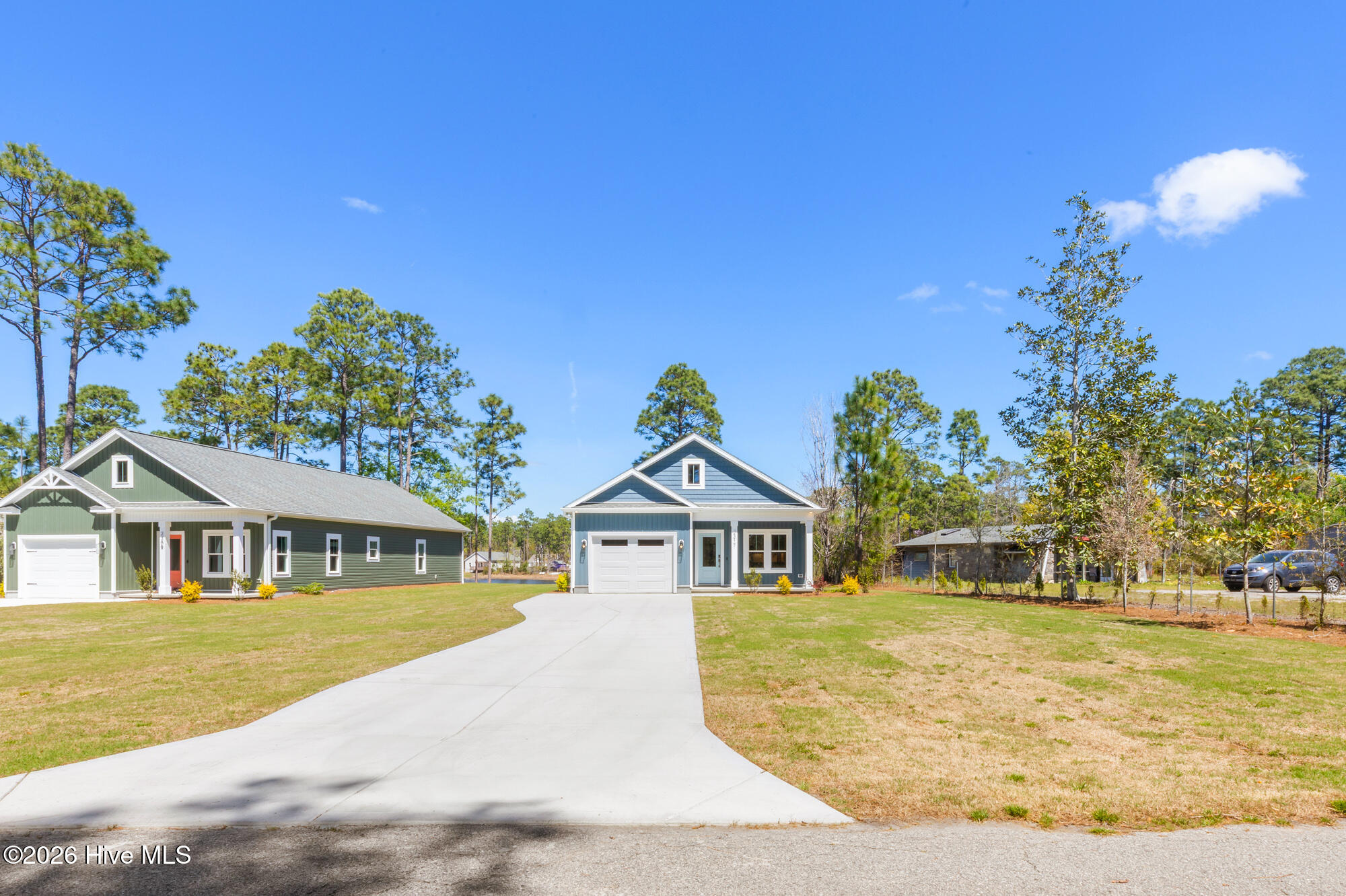 100565592 | Photo 58