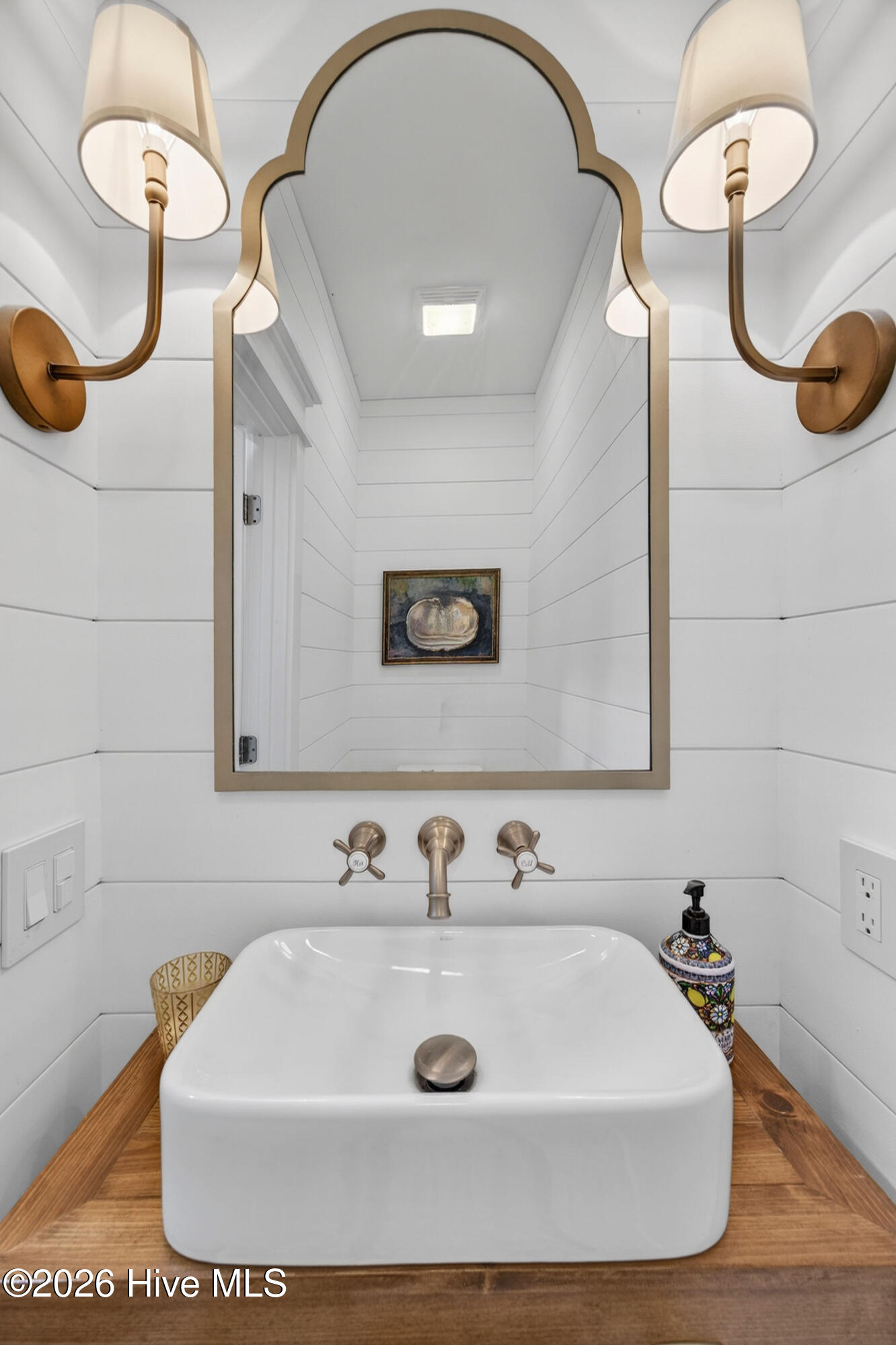 100551466 | Photo 22