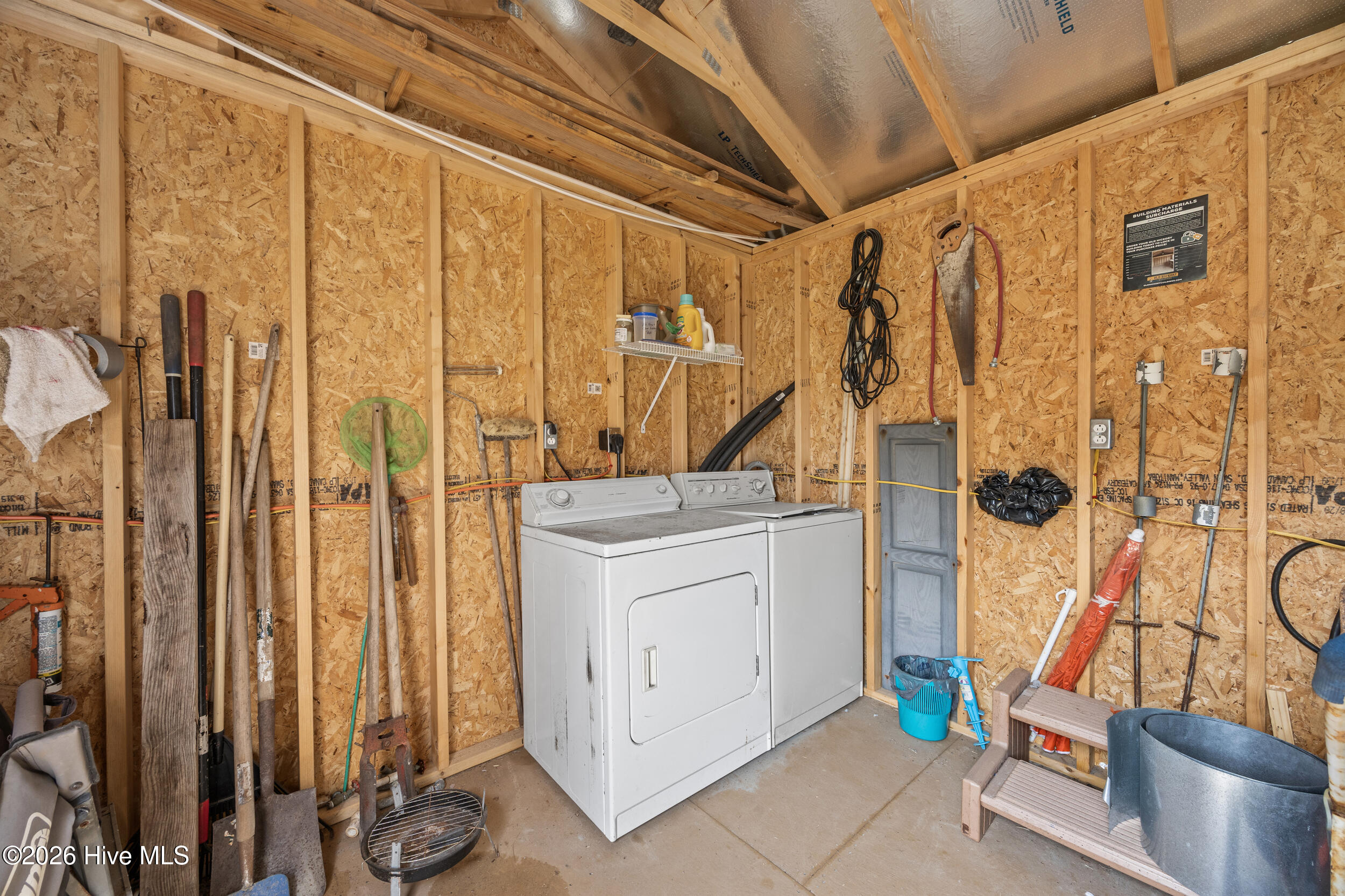 100563115 | Photo 53