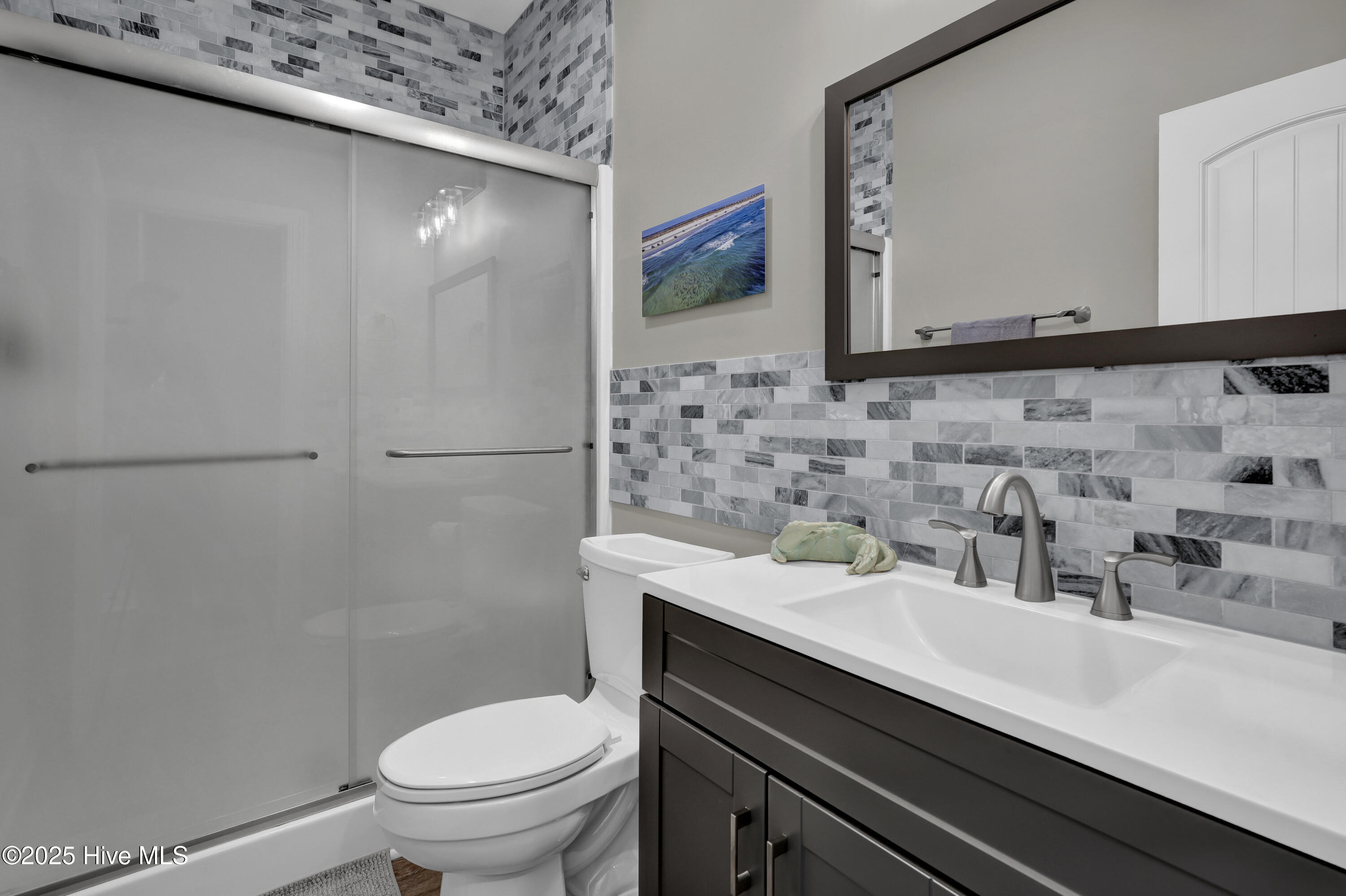 100532685 | Photo 31