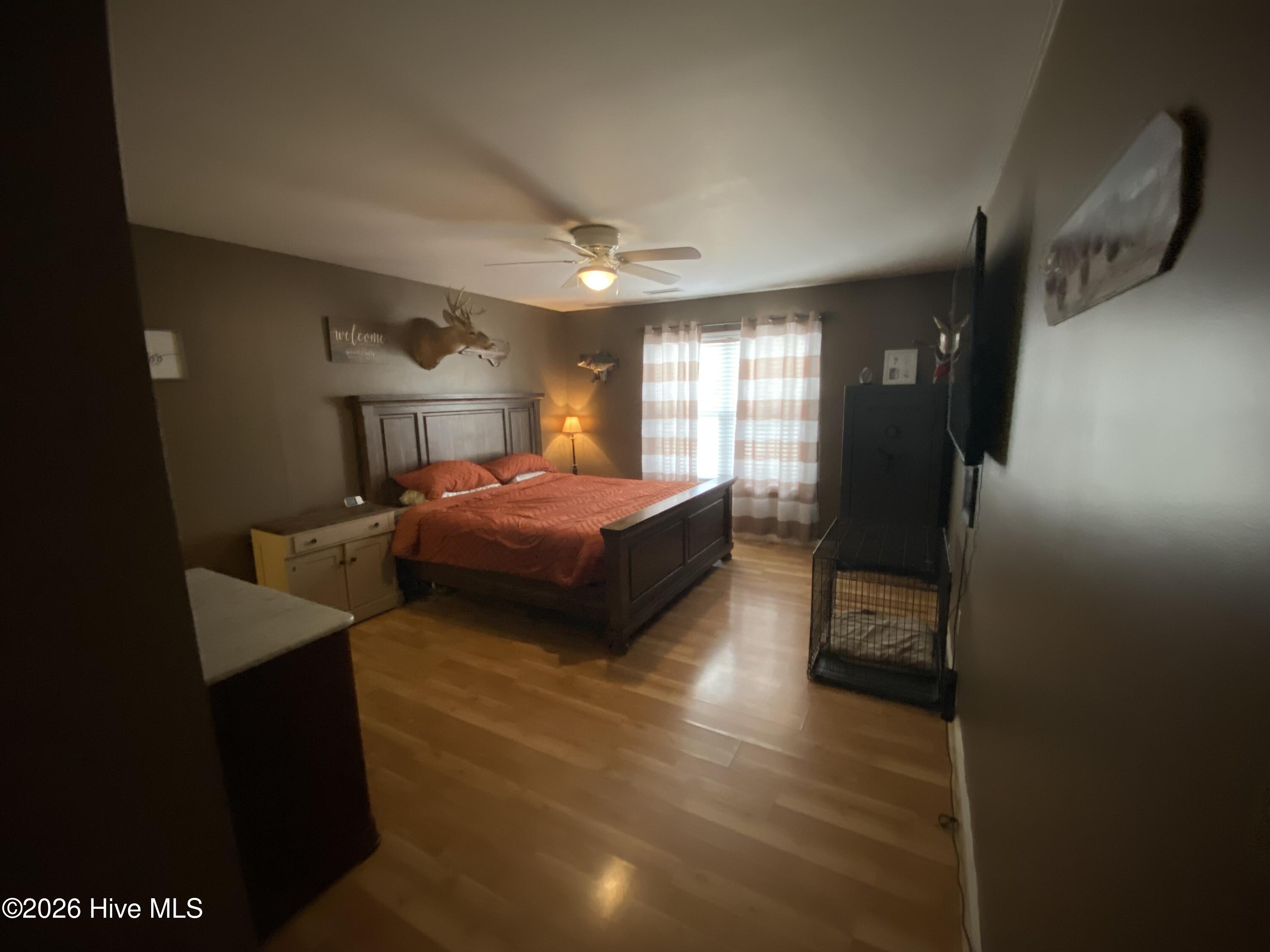 100555629 | Photo 18