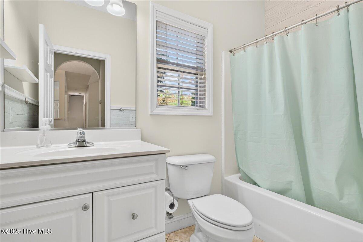 100539254 | Photo 43