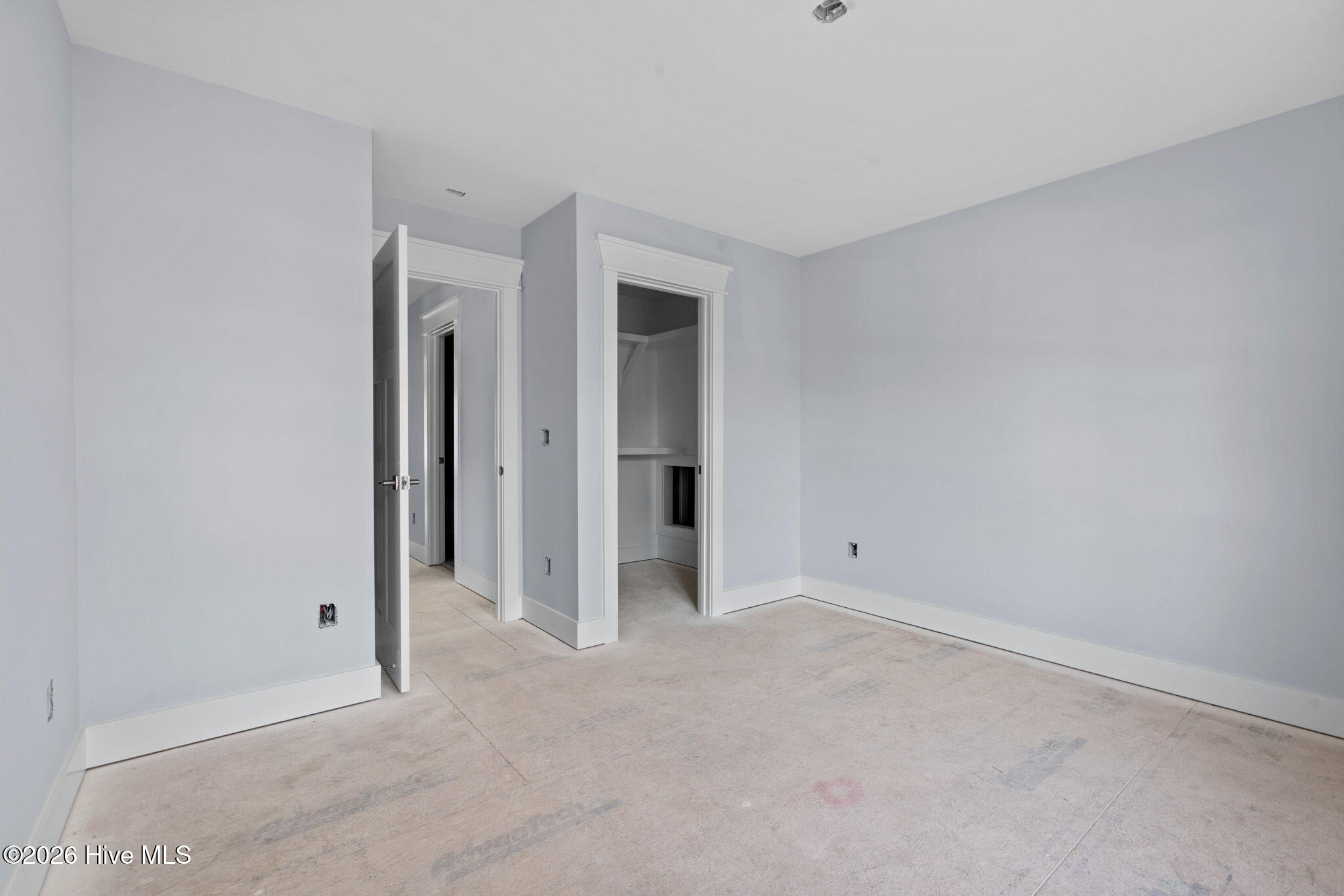 100546665 | Photo 18