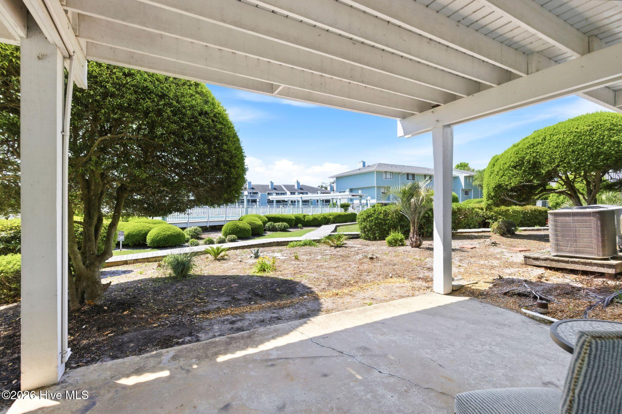 100568885 | Photo 41