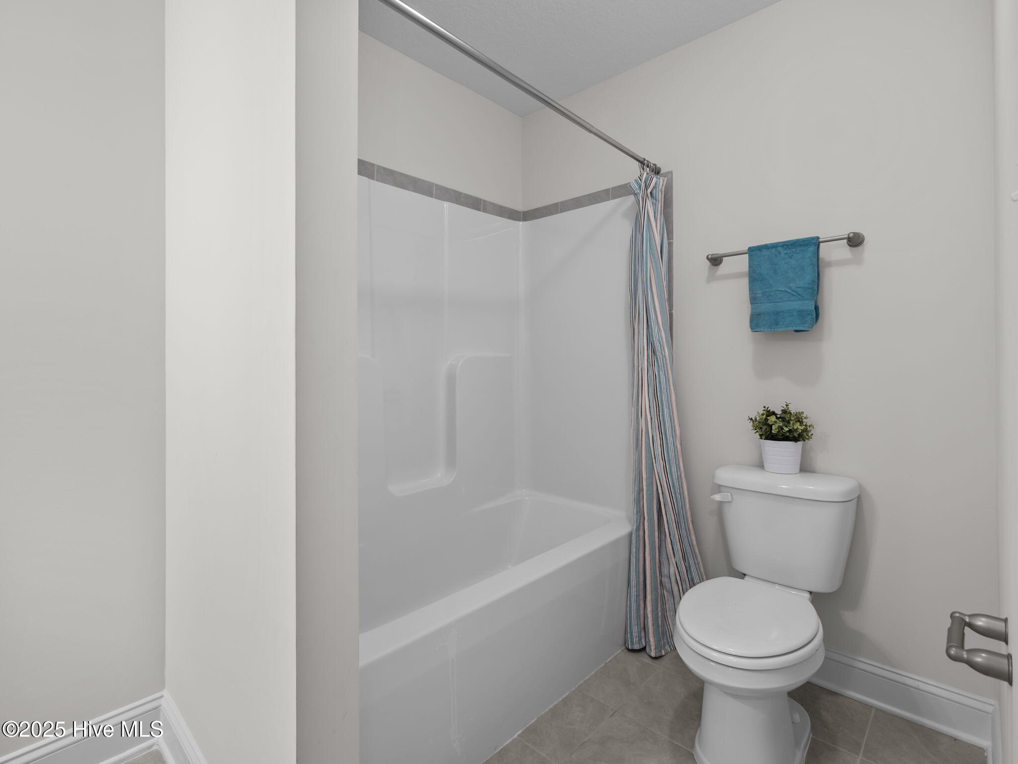 100536873 | Photo 28