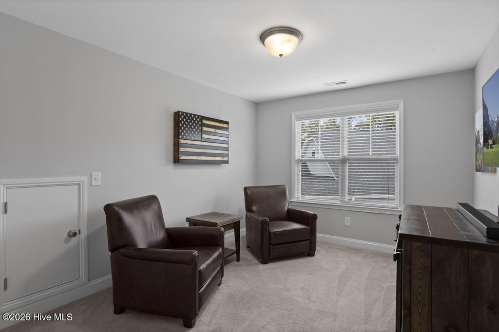 100553850 | Photo 19