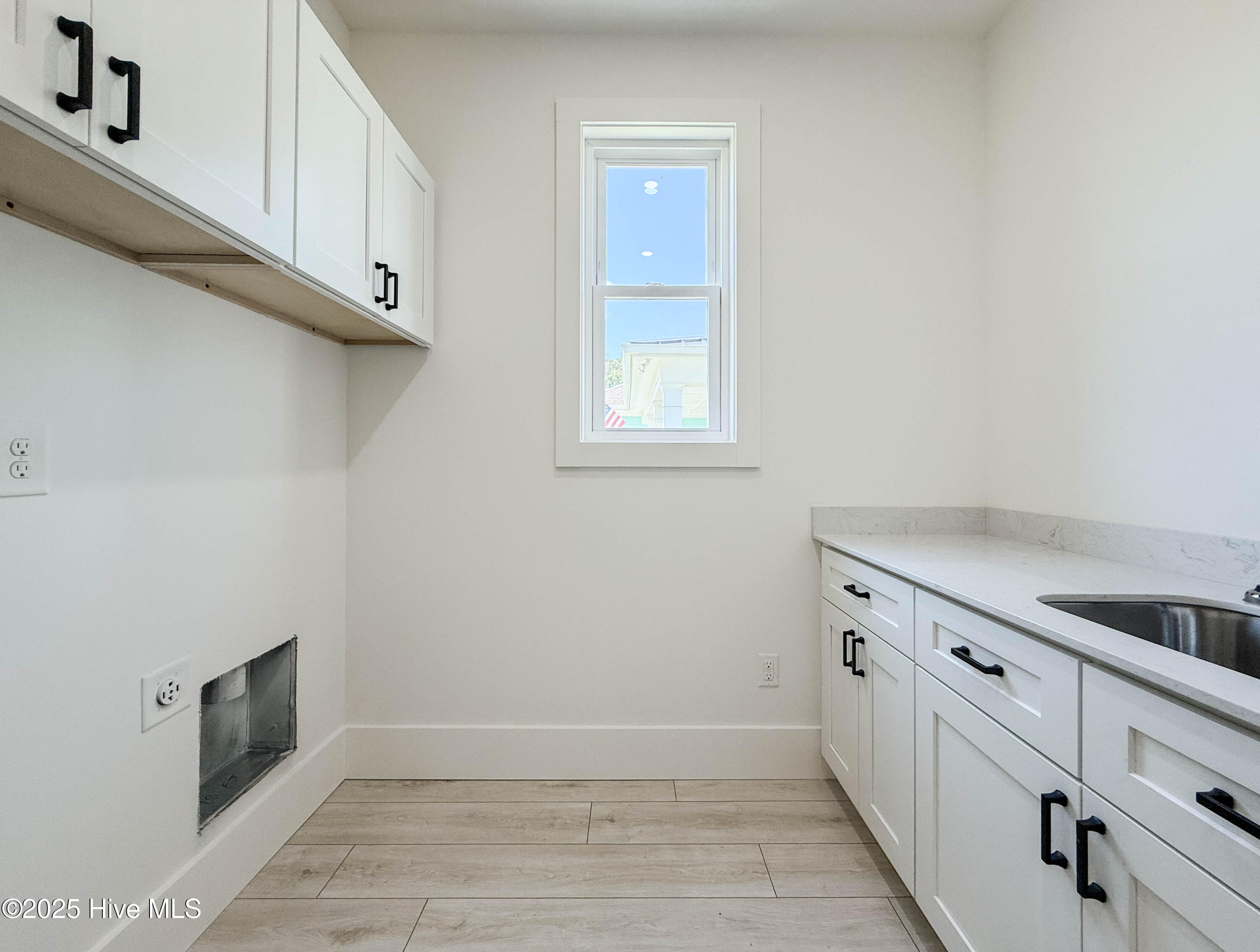 100539536 | Photo 66