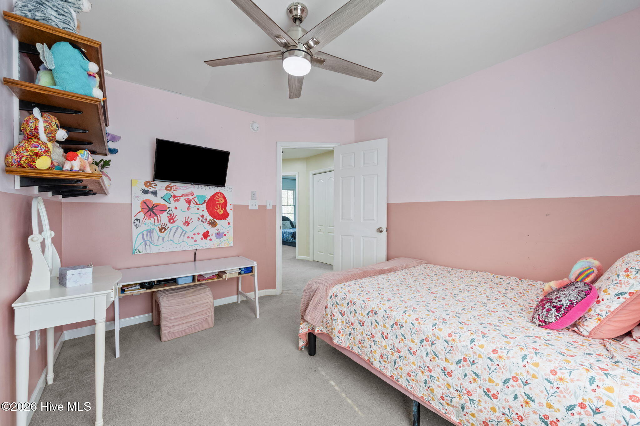 100561787 | Photo 29