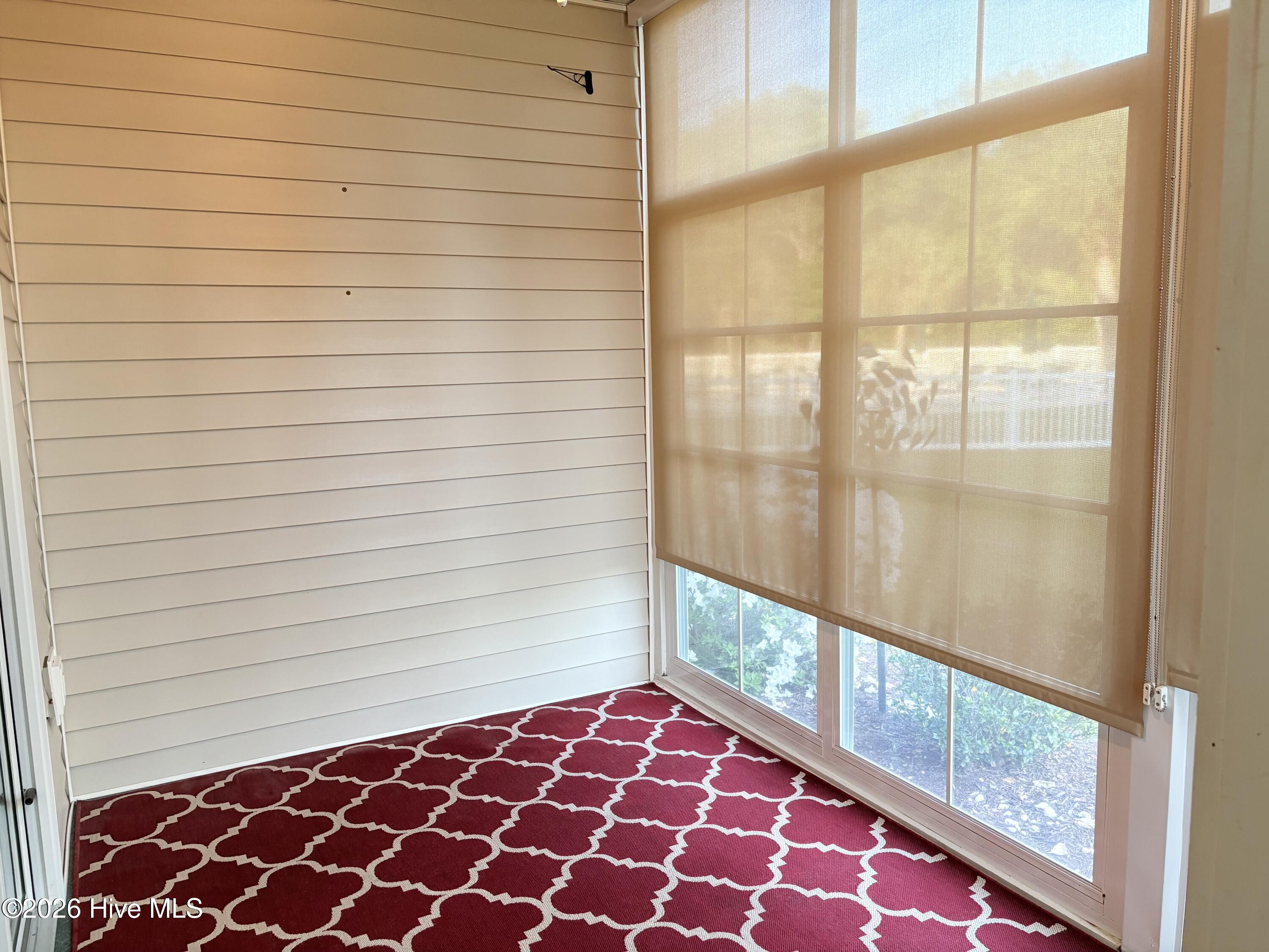 100567437 | Photo 20