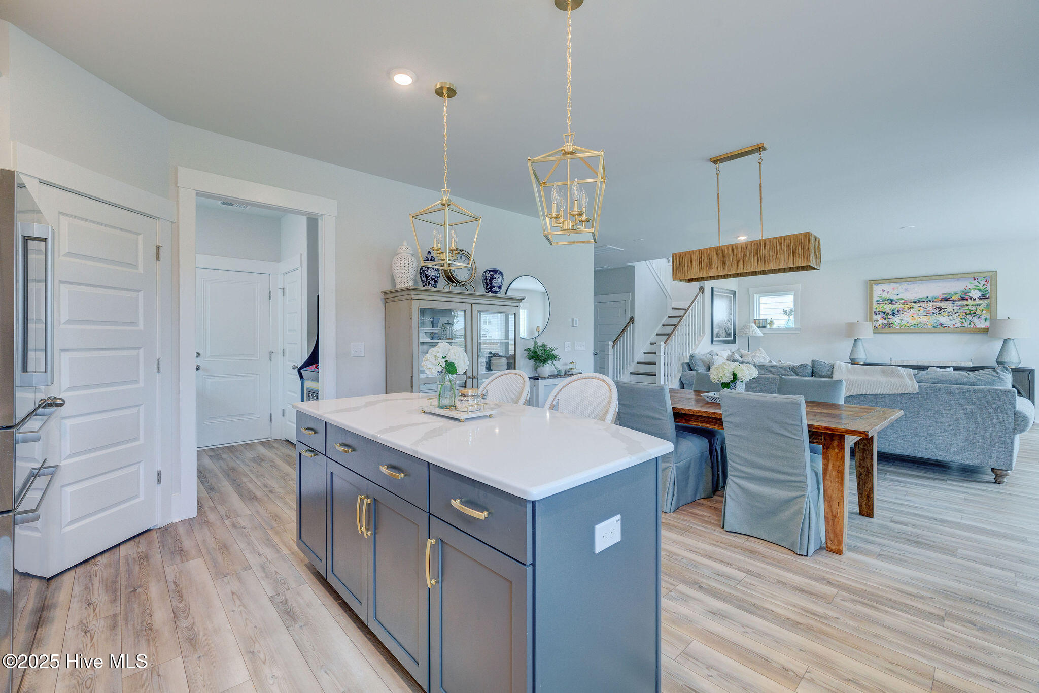 100524366 | Photo 19