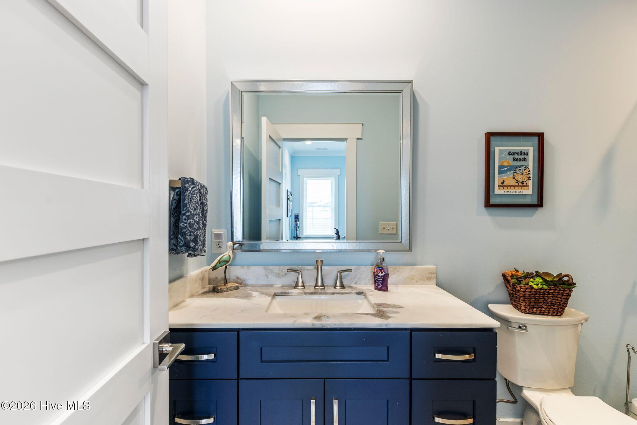 100570540 | Photo 46