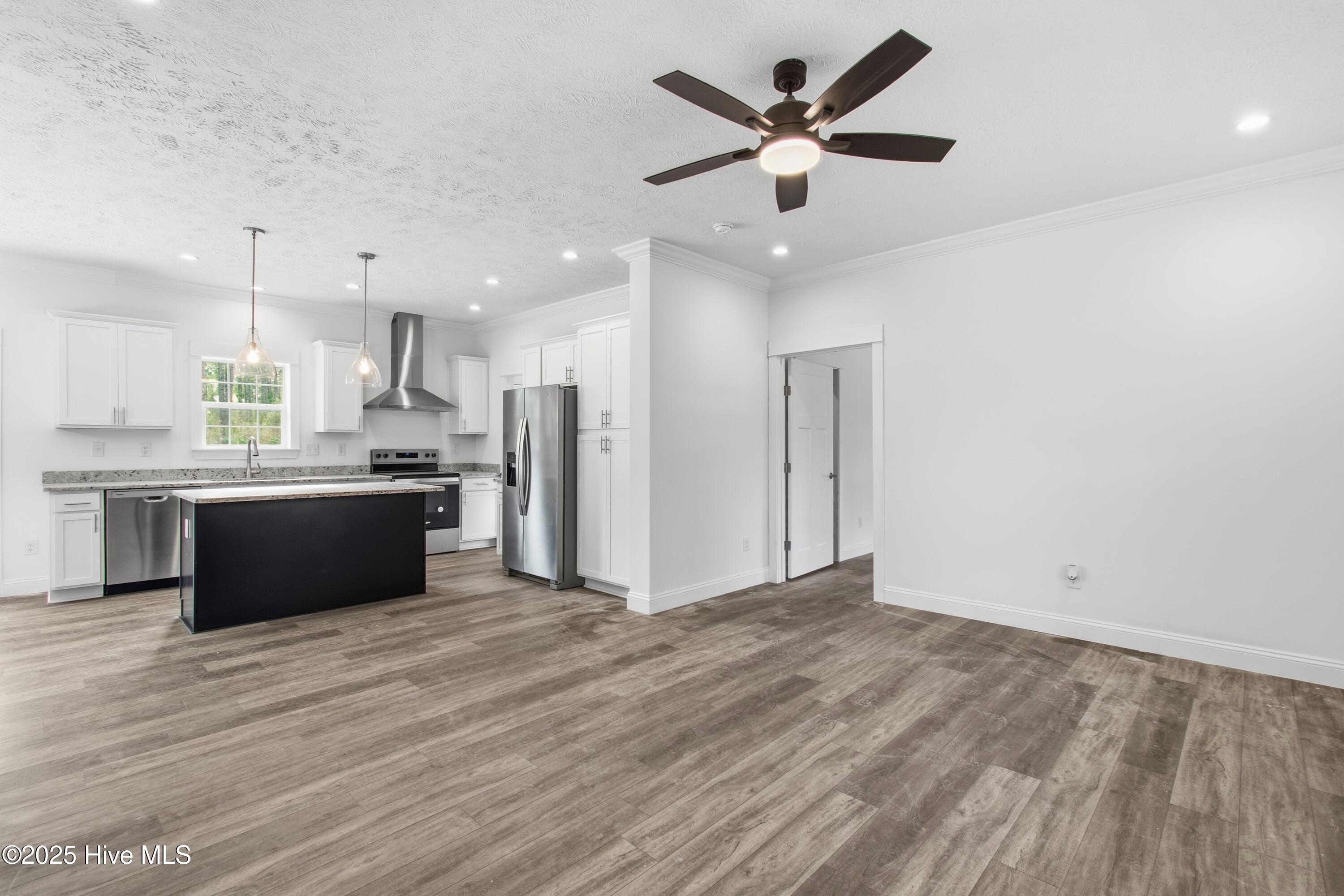 100544573 | Photo 10