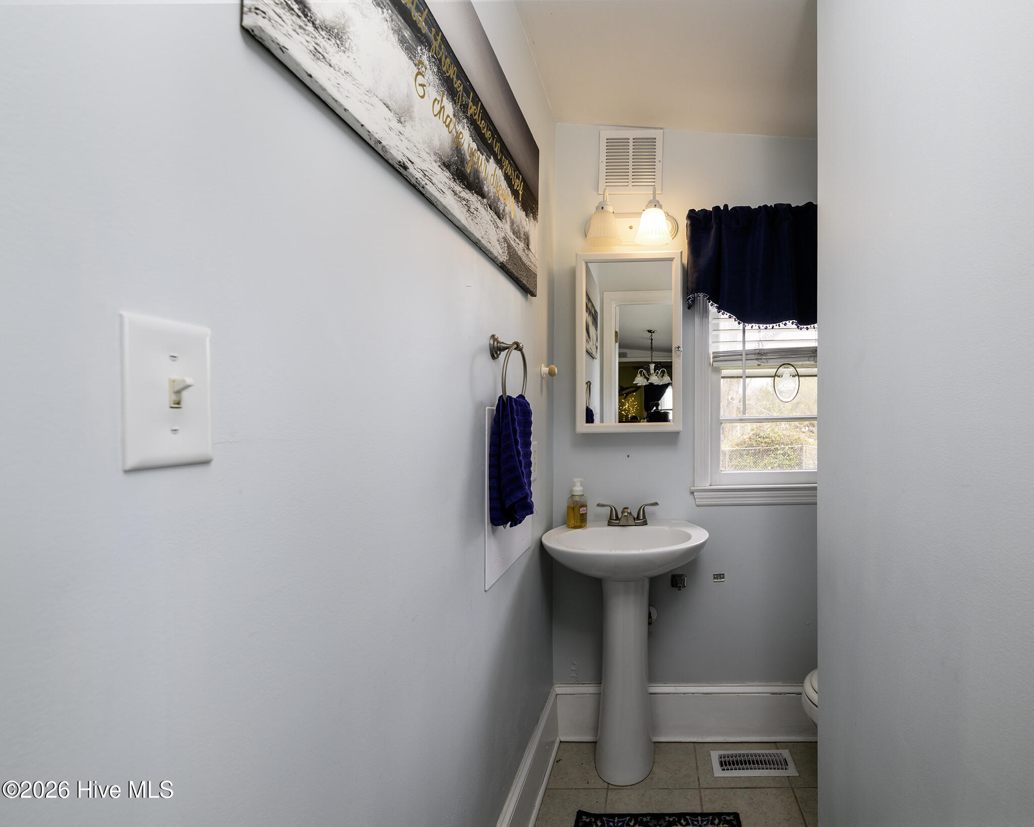 402 Hodges Street, Oriental, NC, 28571