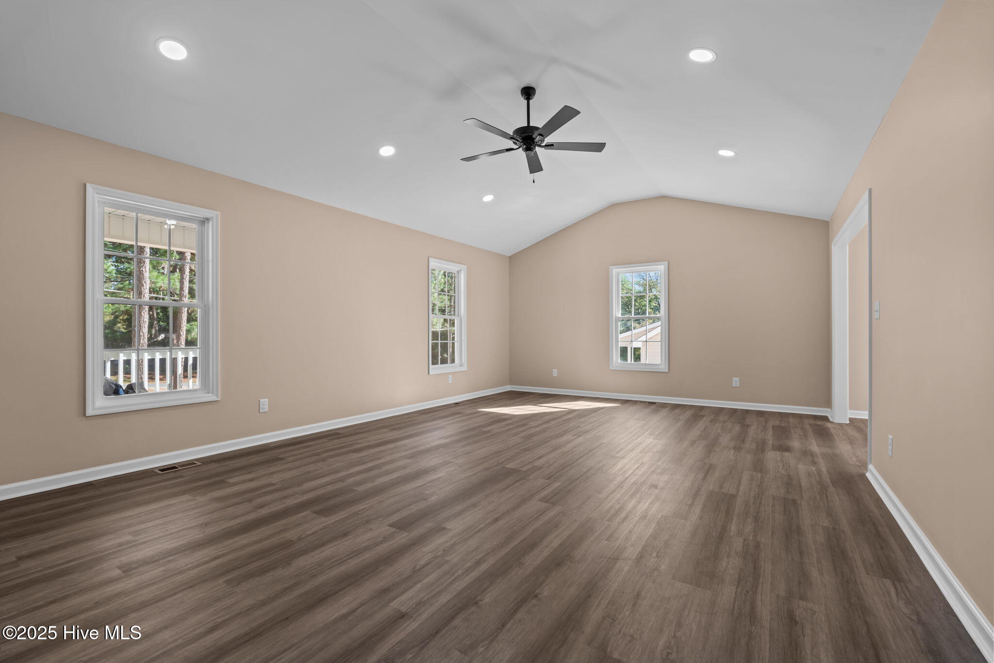 Homes for sale in Hamlet, NC | 217 Beech St, Hamlet, NC 28345 | MLS# 100540715