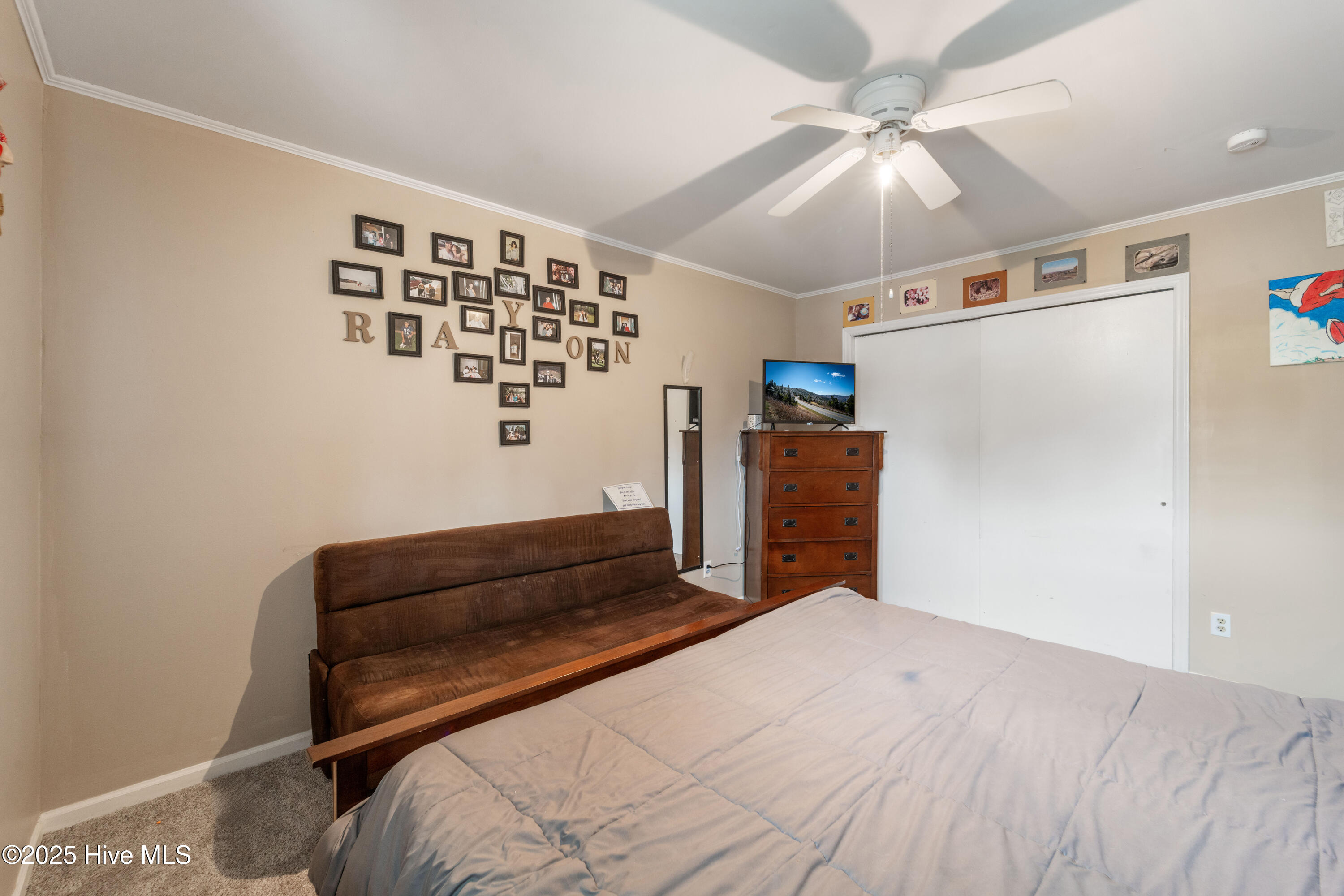 100538926 | Photo 24