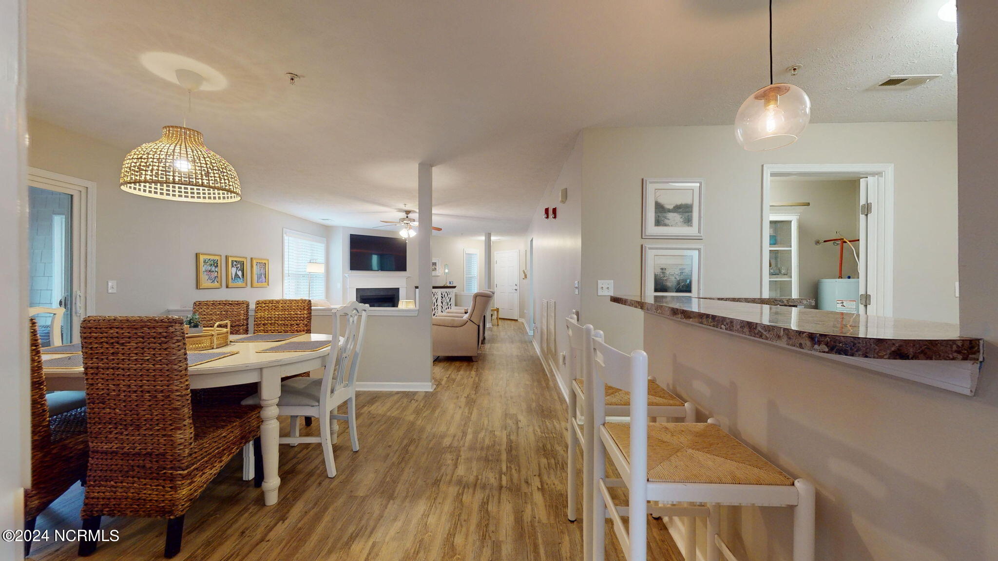 100537994 | Photo 11