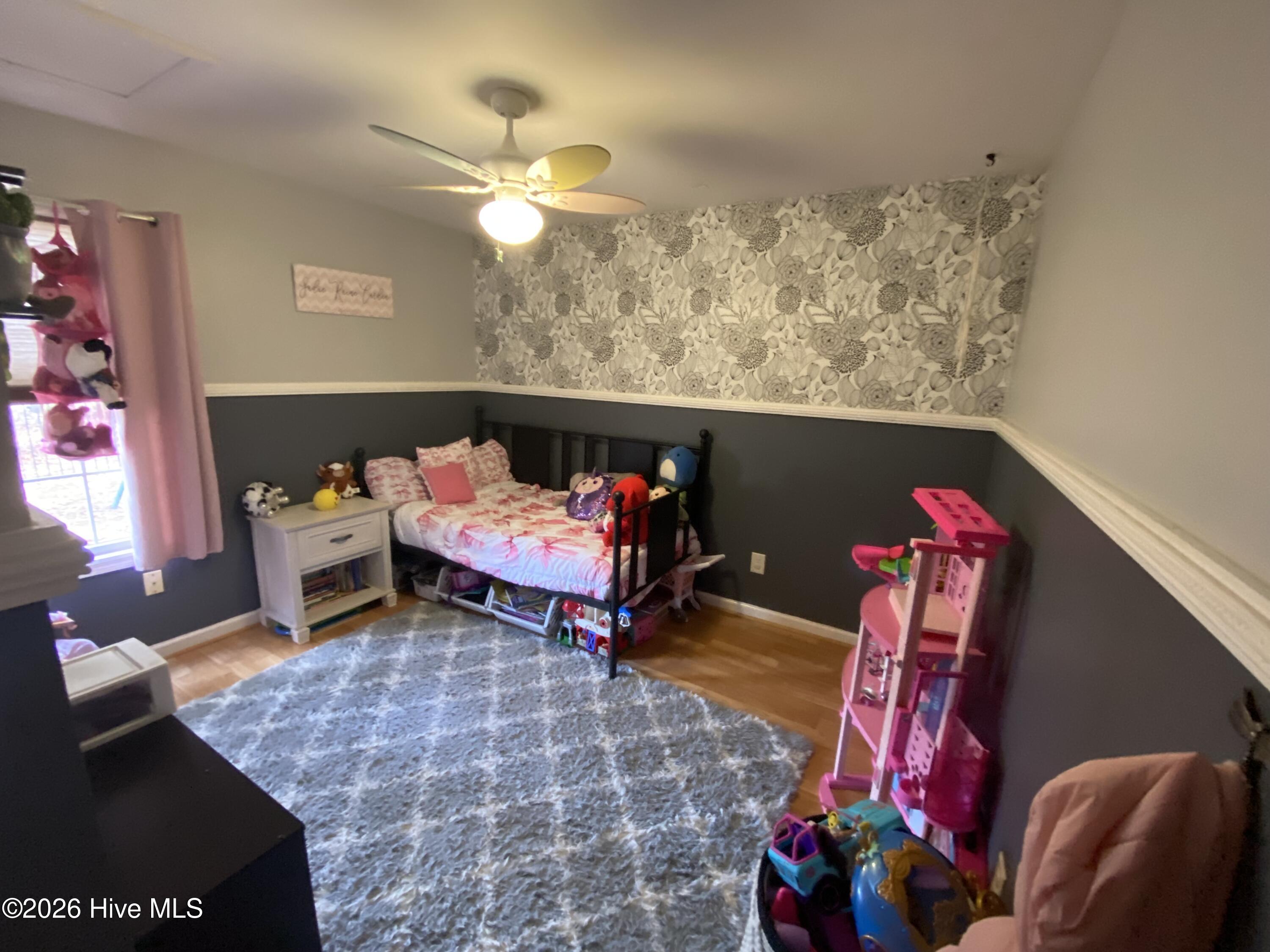 100555629 | Photo 22