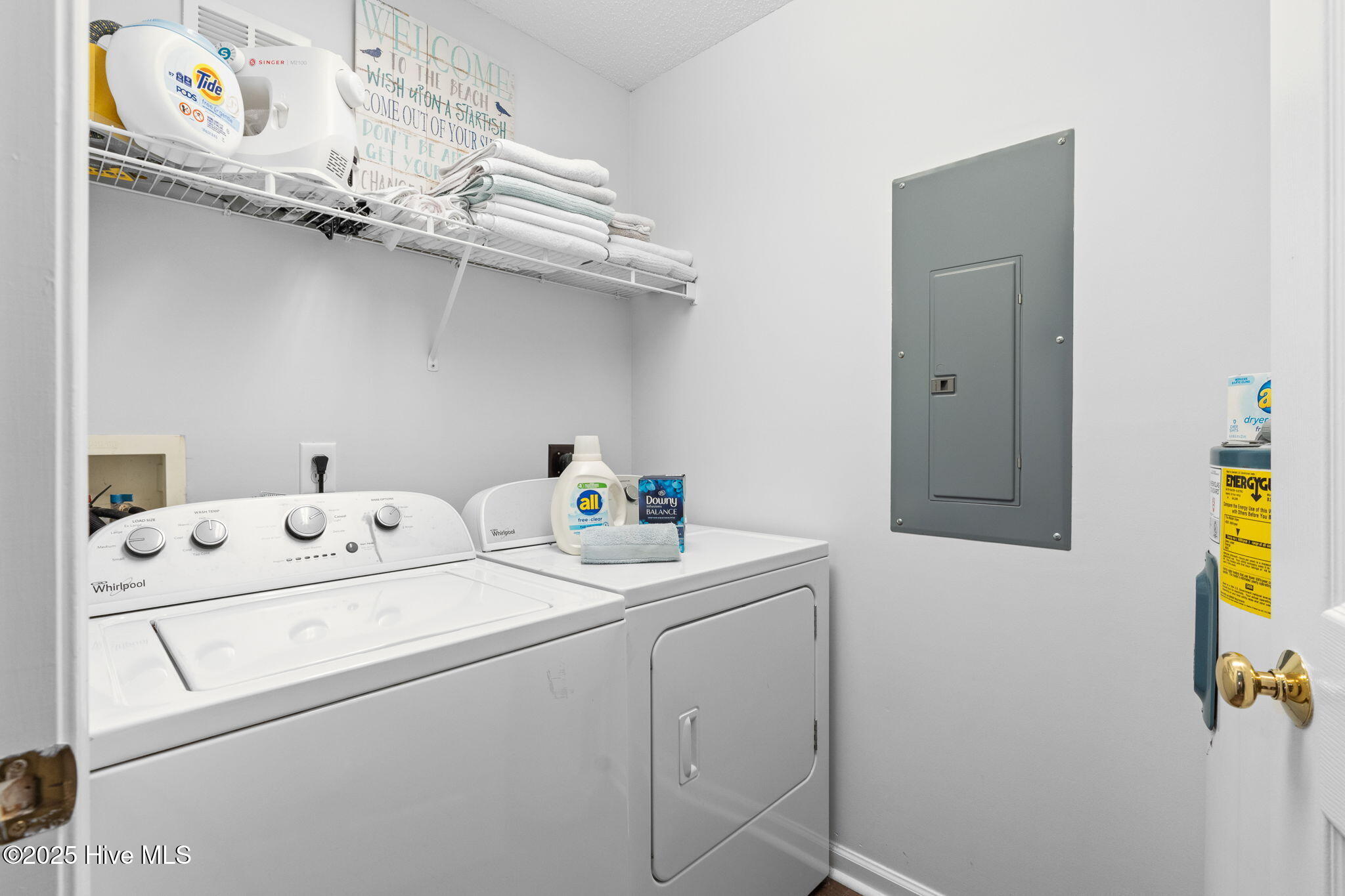 100543125 | Photo 36