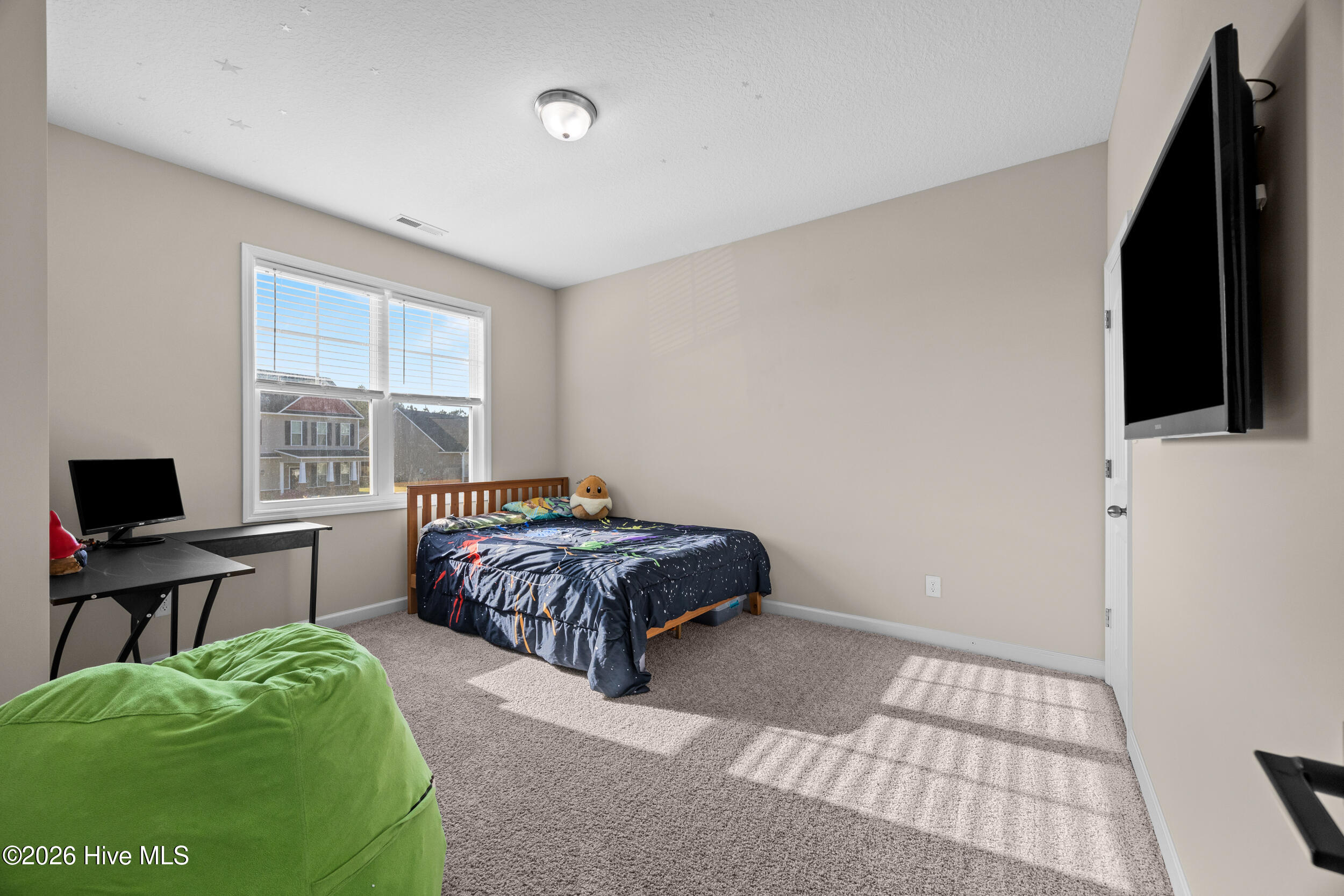 100566165 | Photo 20