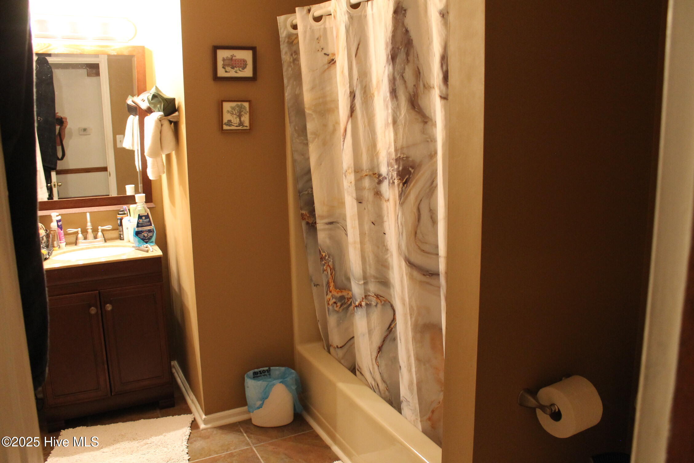 100530982 | Photo 12