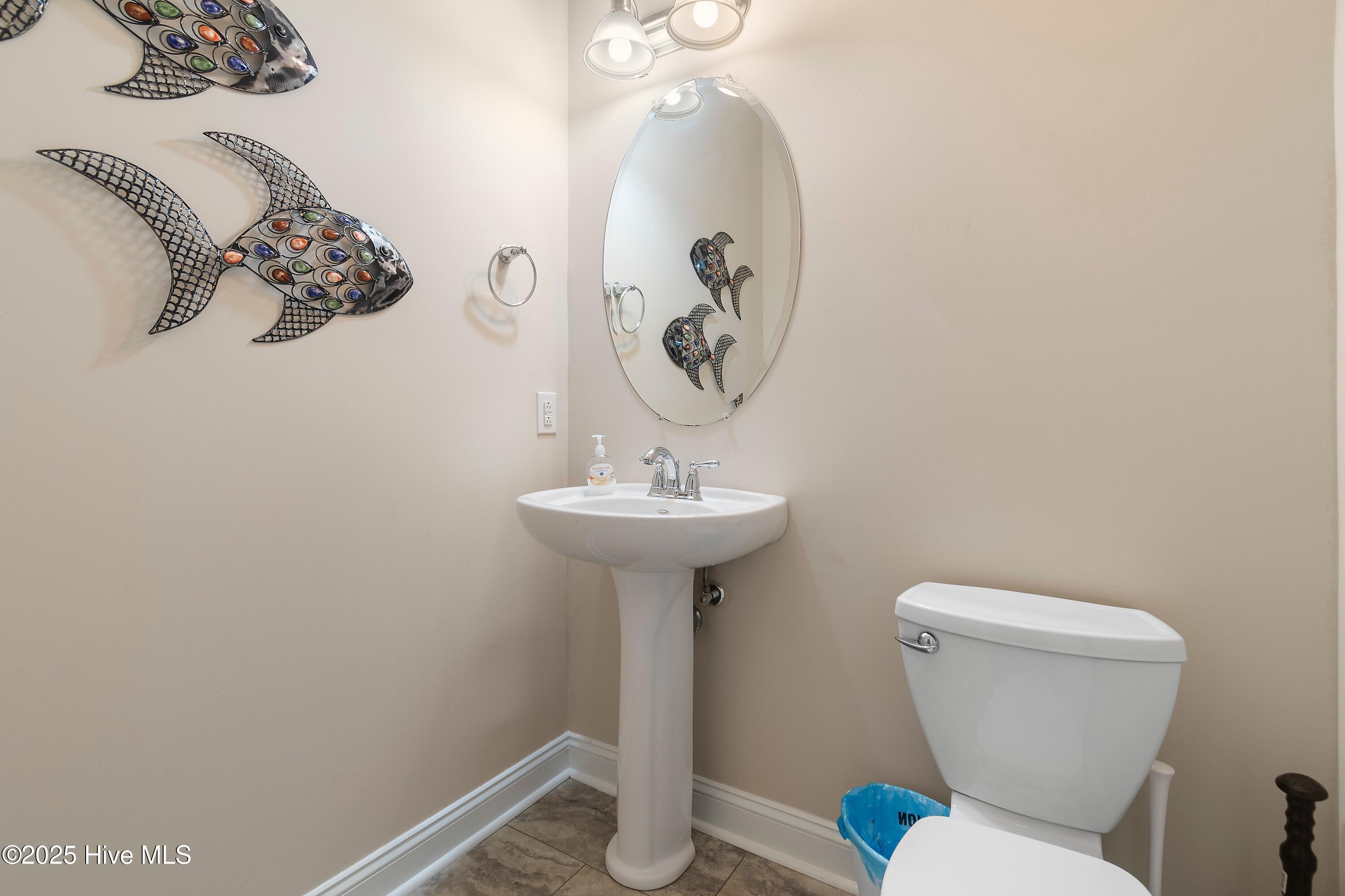 100535231 | Photo 59