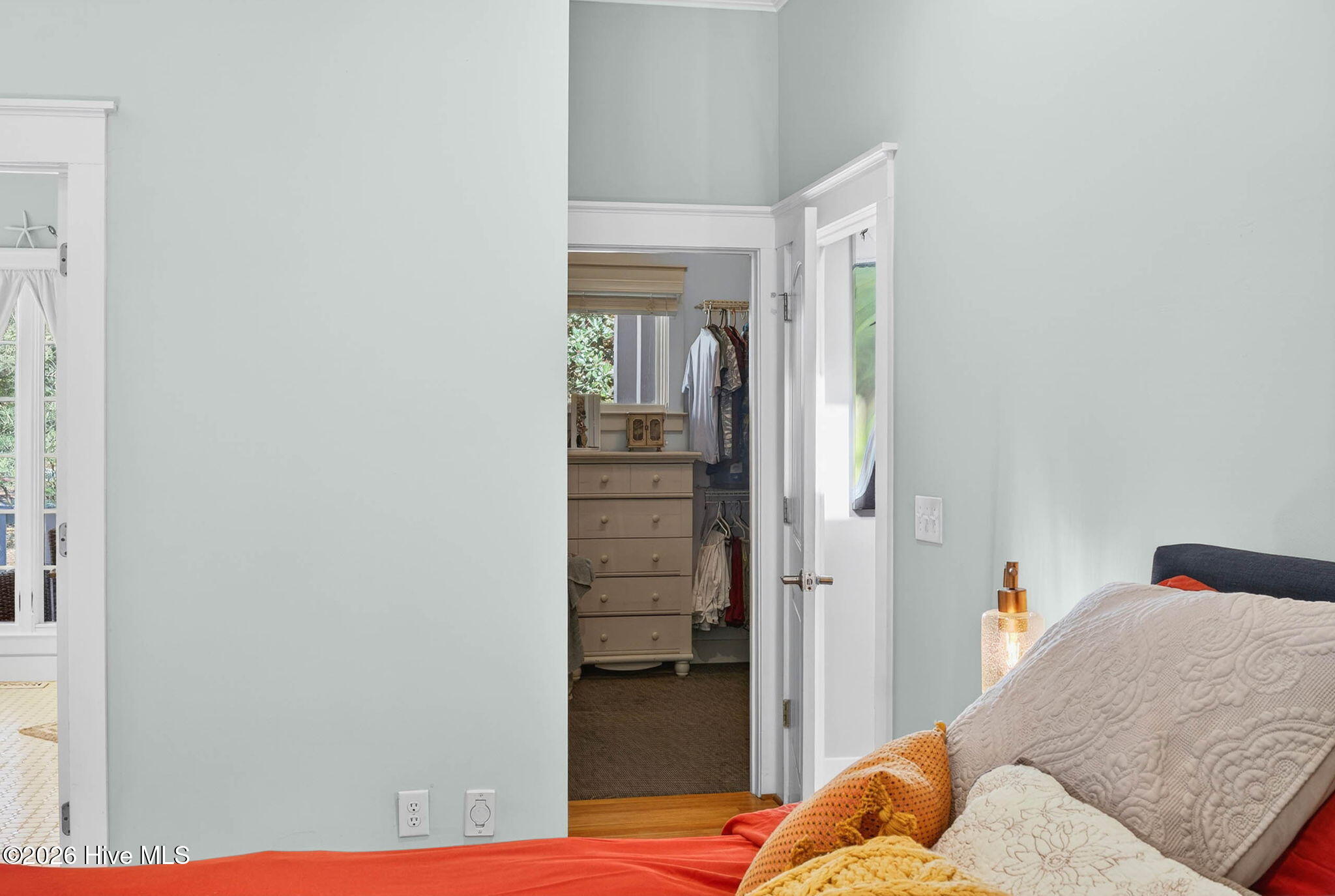 100564993 | Photo 28