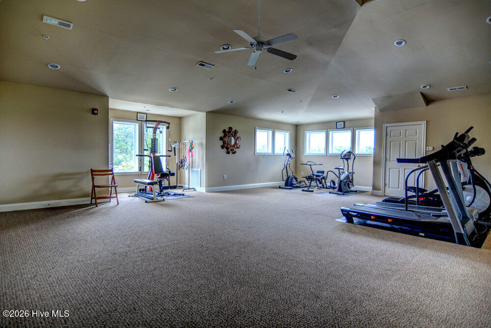 100553445 | Photo 39