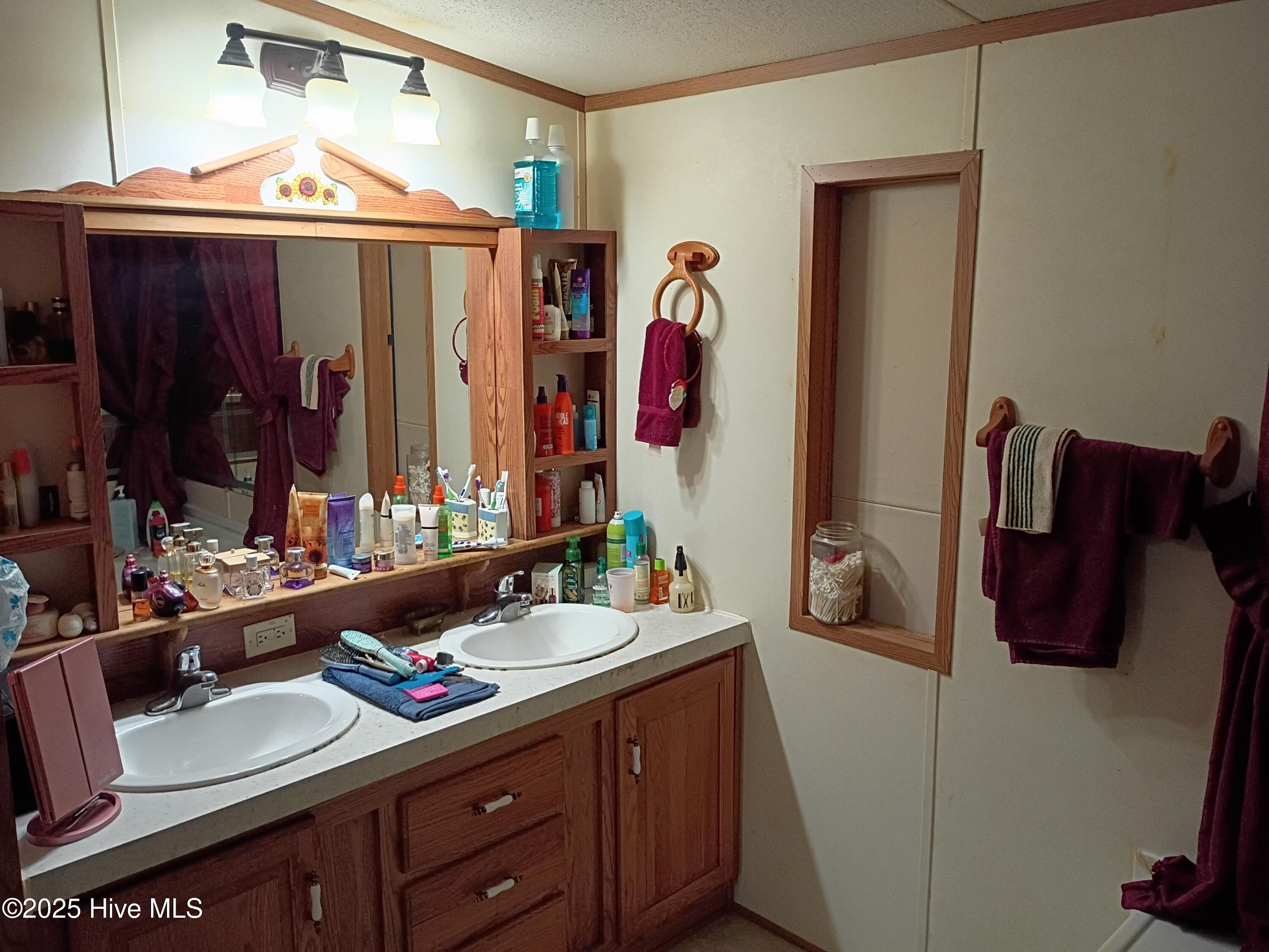 100522957 | Photo 28