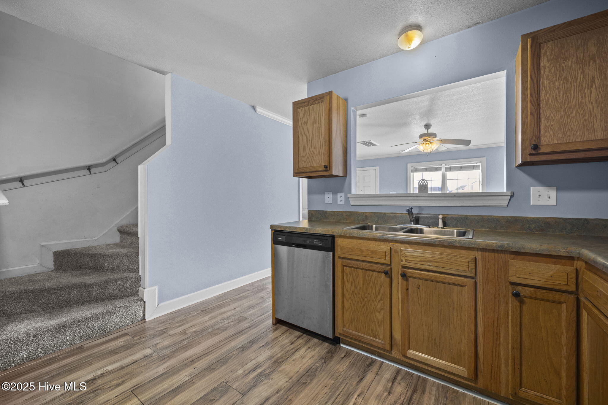 100544905 | Photo 10