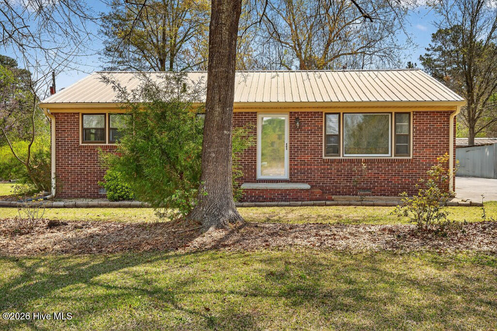 100562311 | Photo 23