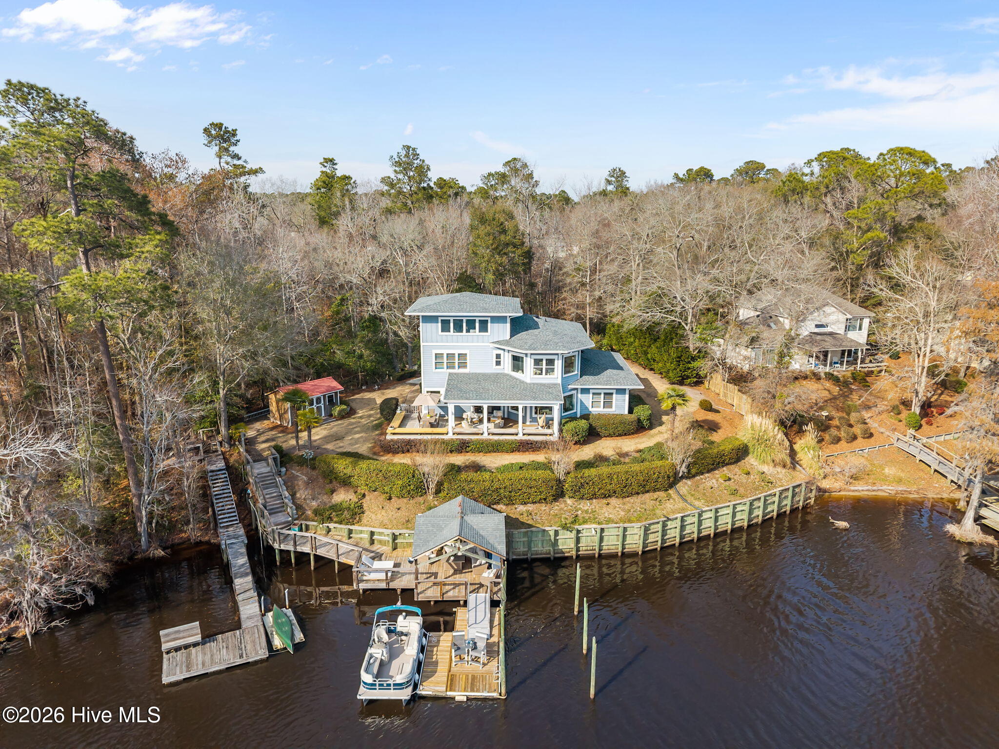 100555800 | Photo 74