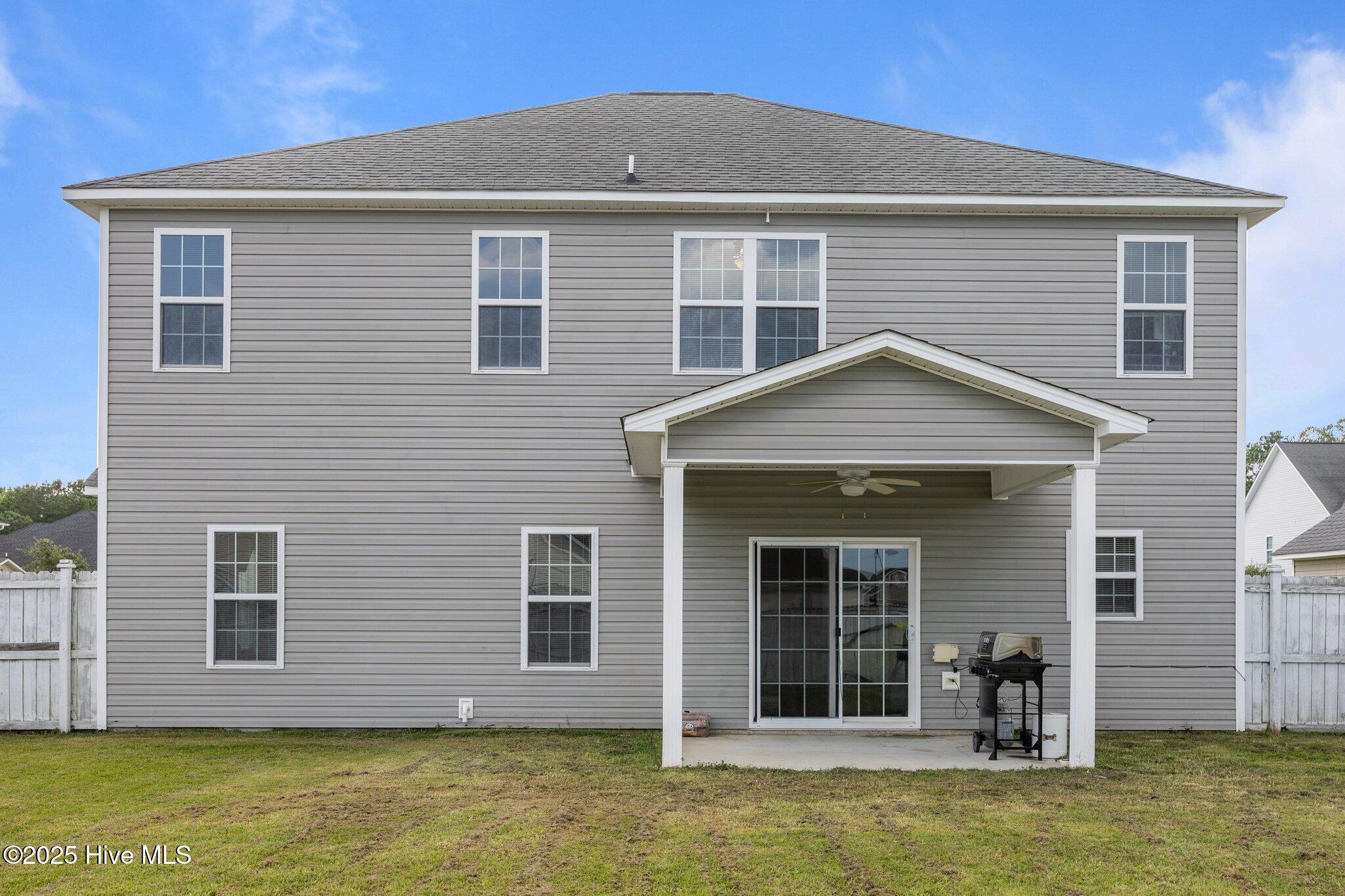 100555918 | Photo 44