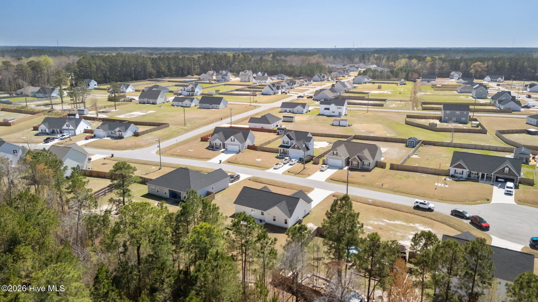 100563188 | Photo 43