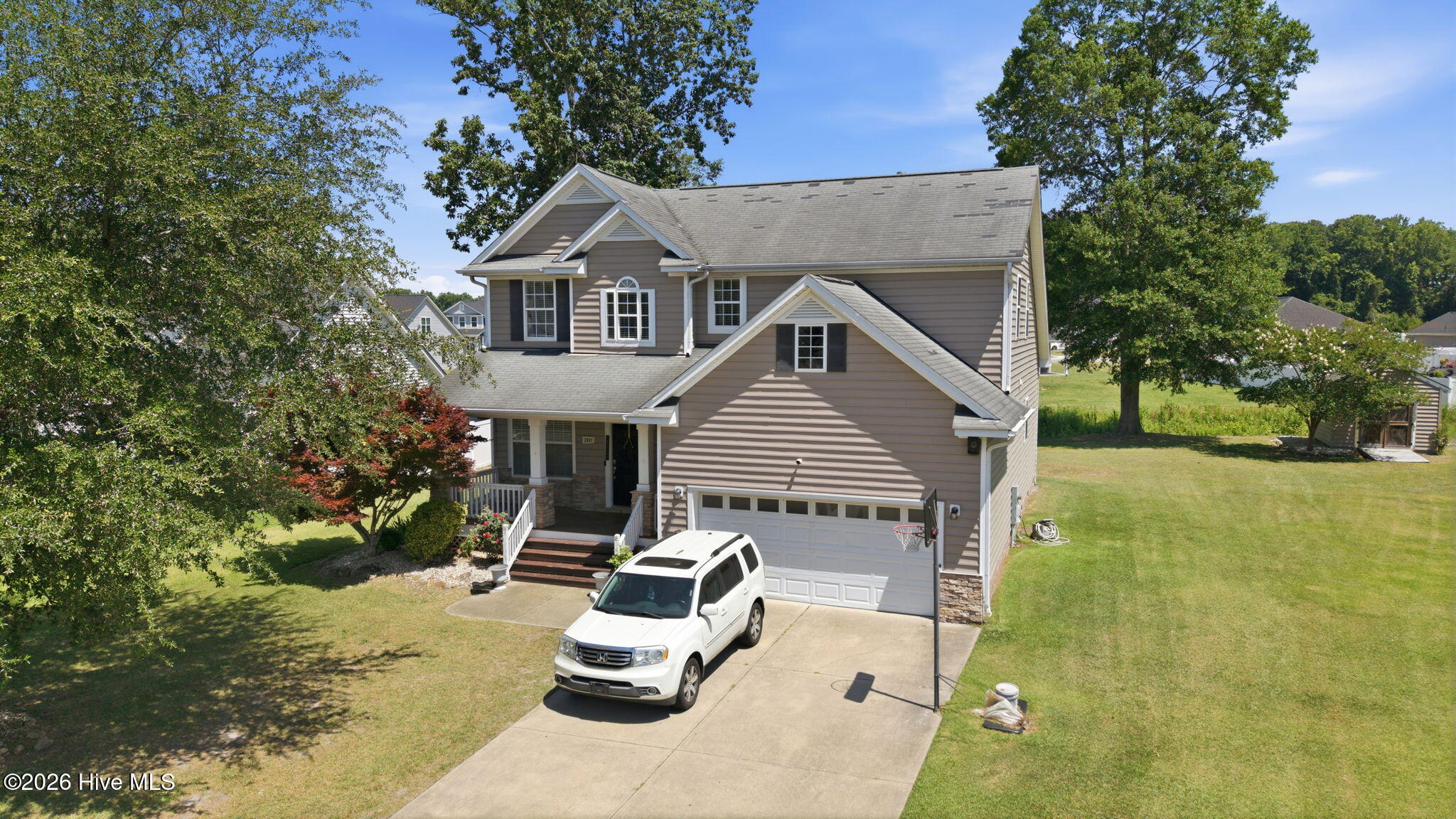 Exterior photo of 2901 Little Gem Circle, Winterville, NC 28590. MLS: 100581292