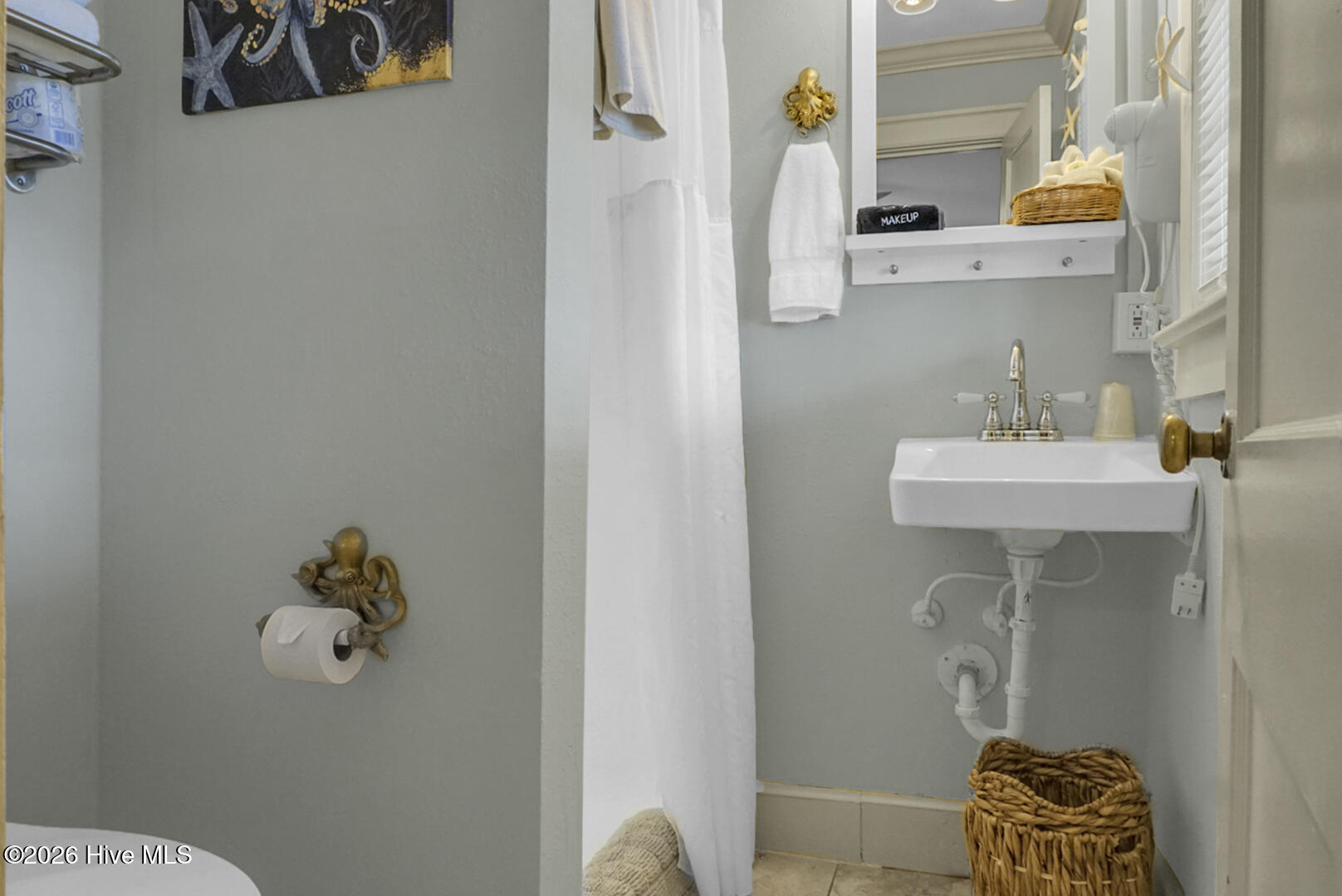 100555839 | Photo 56