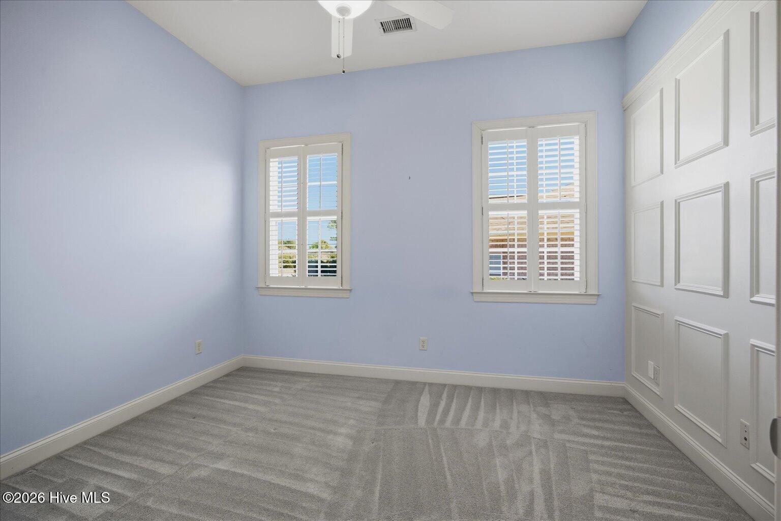 100557521 | Photo 38