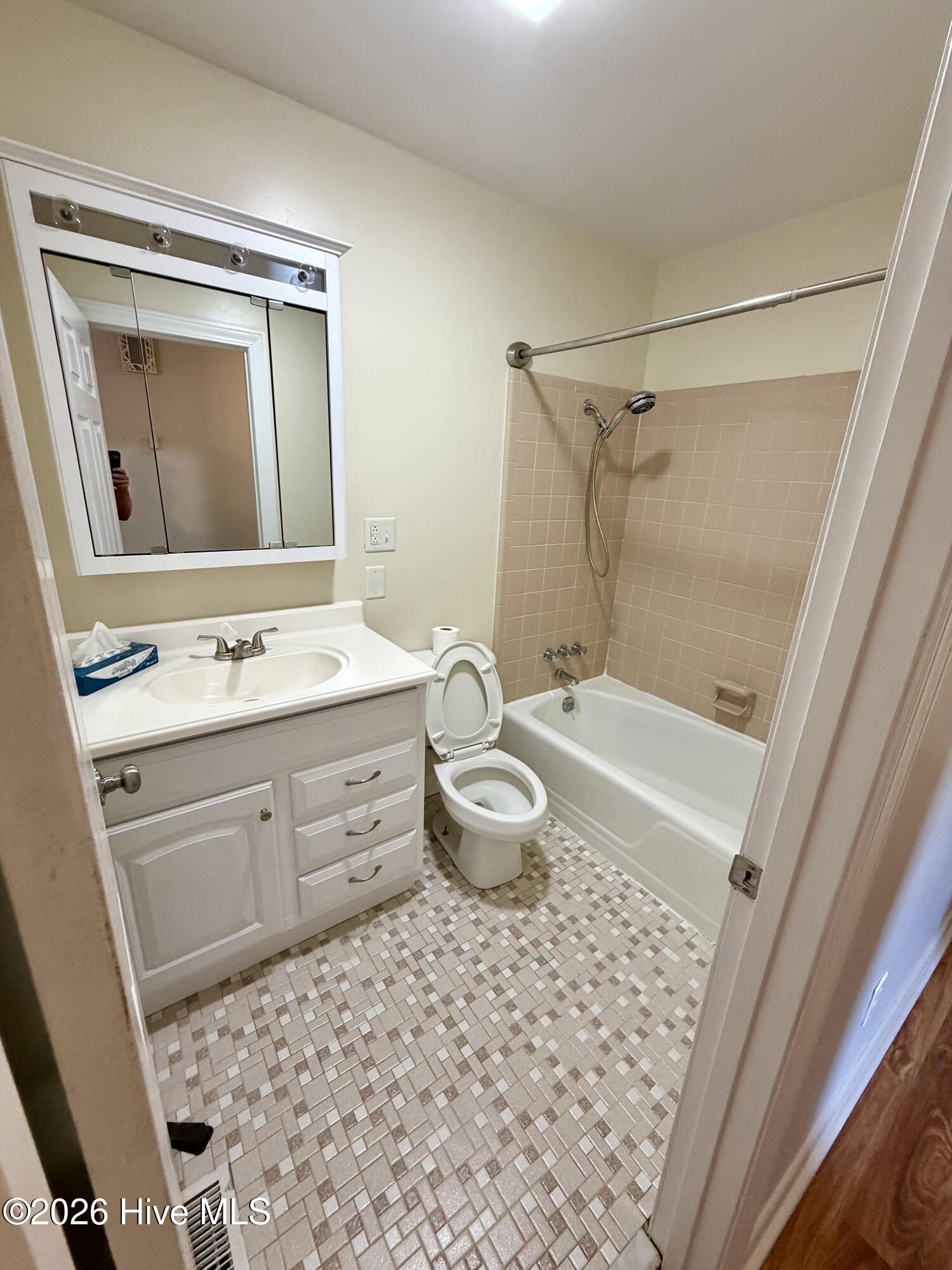 237 Hollywood Boulevard,Havelock