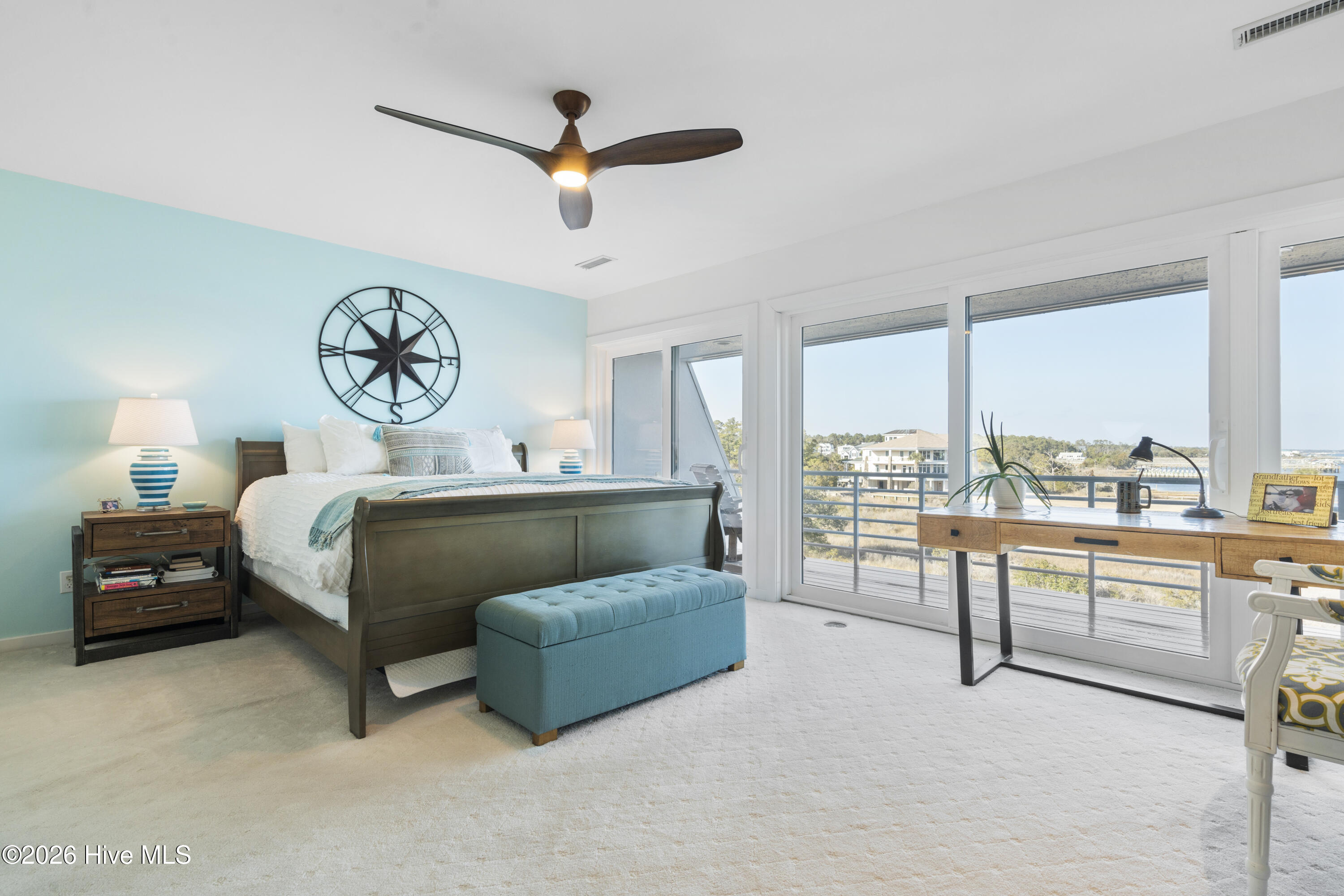 100553448 | Photo 33