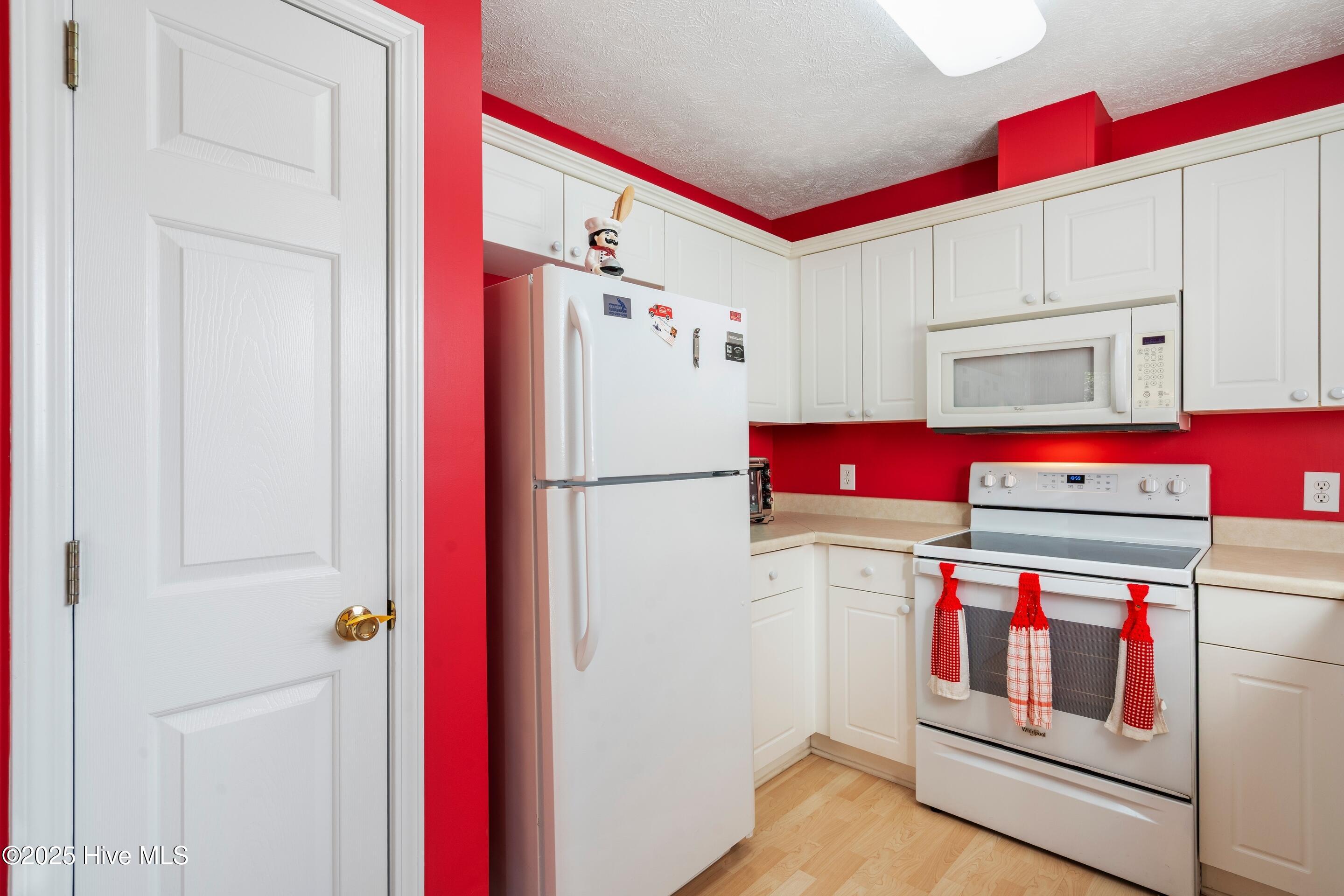 100546792 | Photo 29