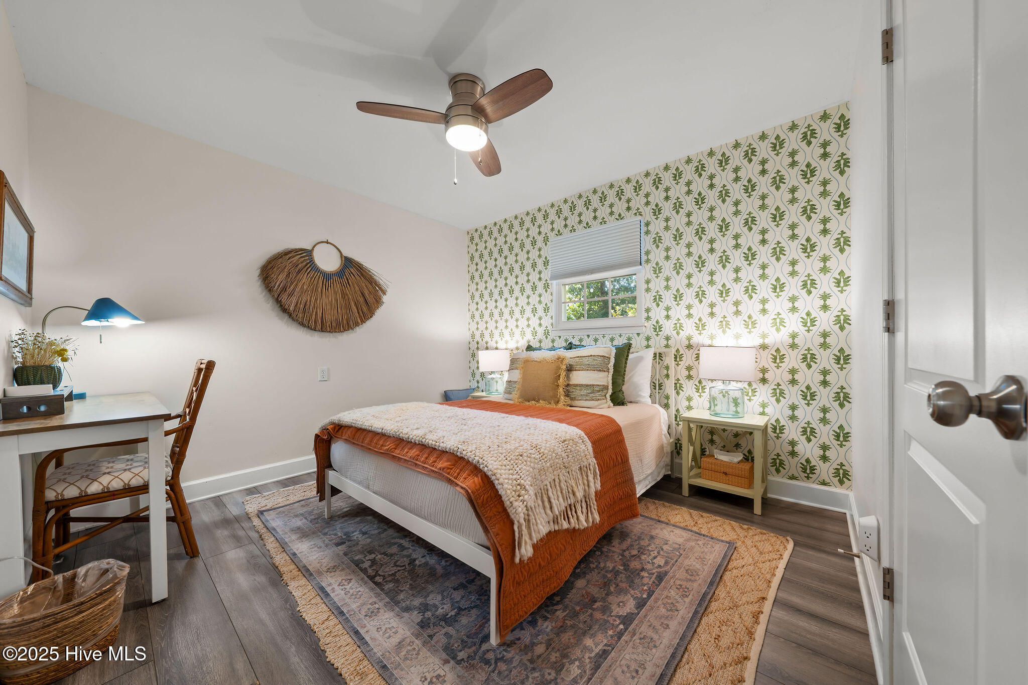 100538264 | Photo 43