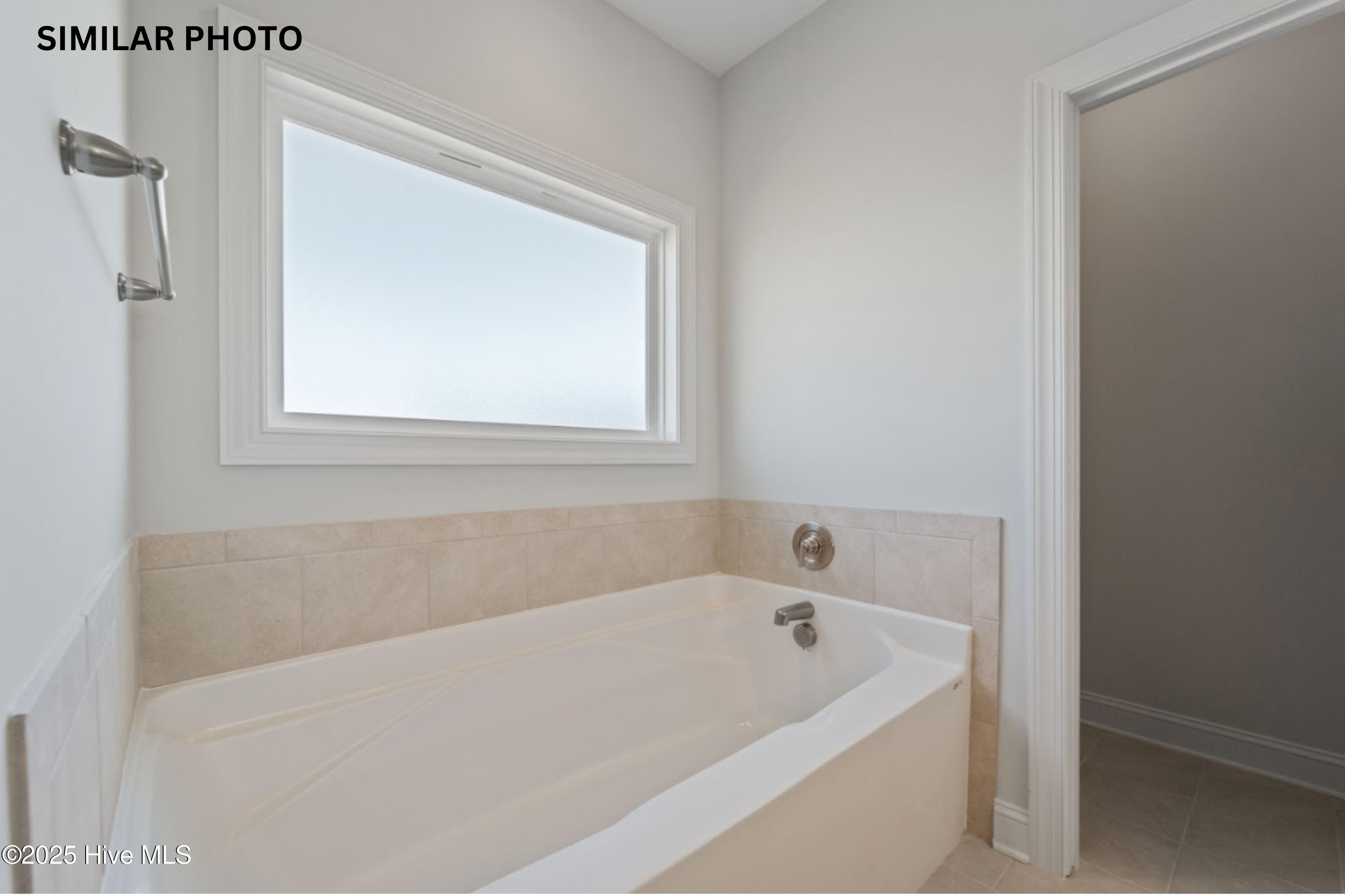 100530709 | Photo 30