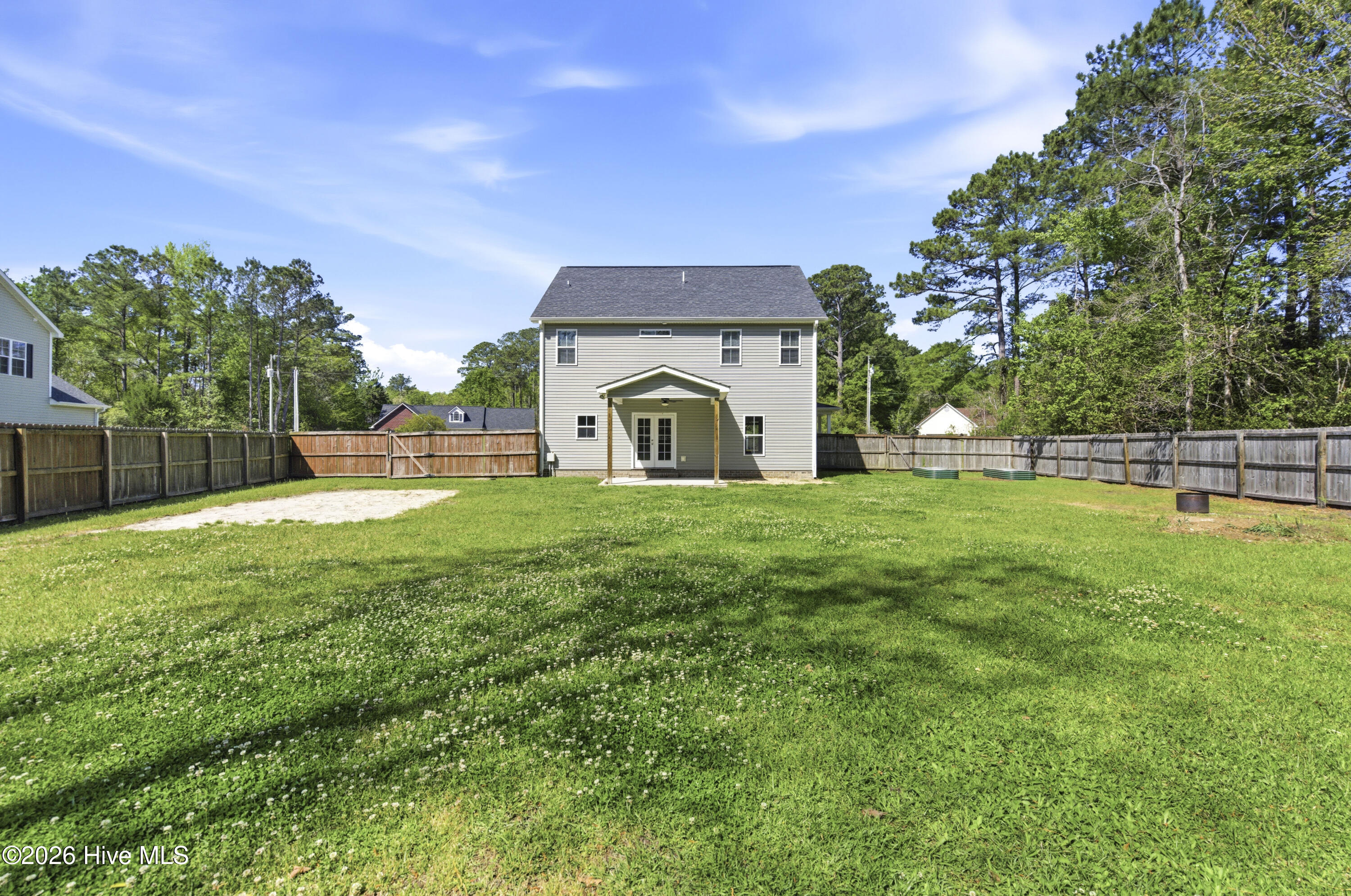 100566364 | Photo 48