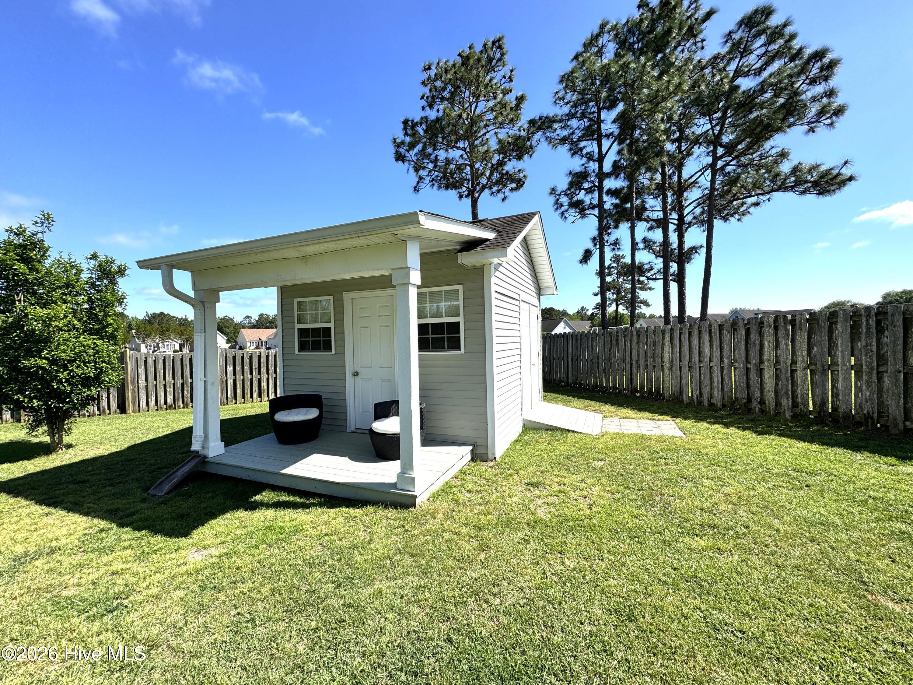 100570620 | Photo 35