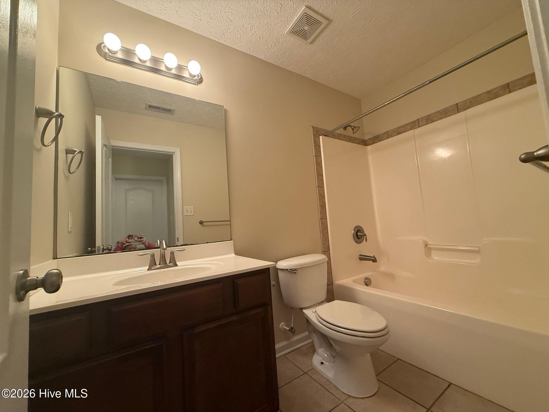 100550658 | Photo 12