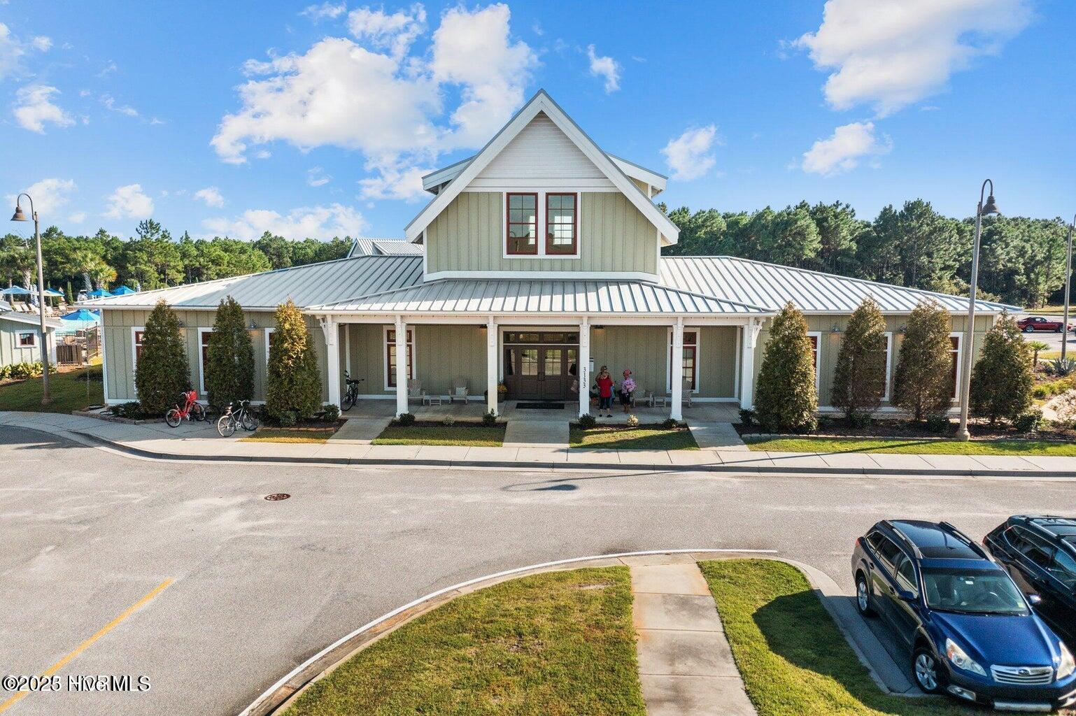 100534405 | Photo 56