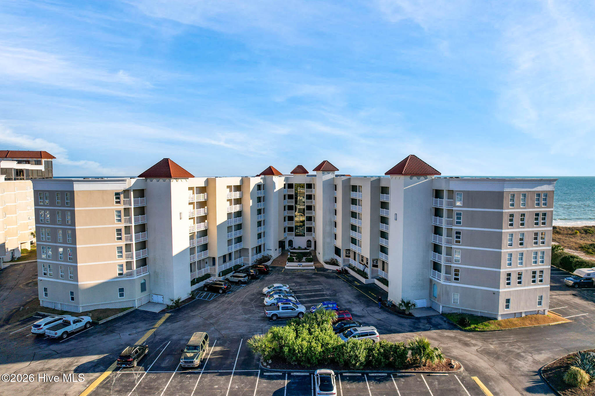 100567274 | Photo 34