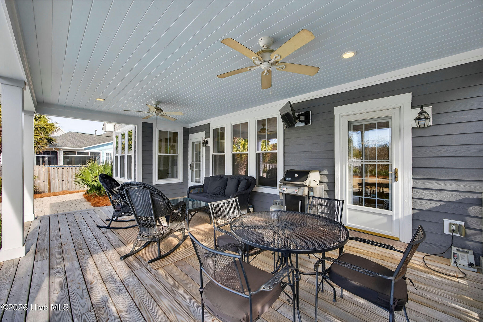 100551466 | Photo 46