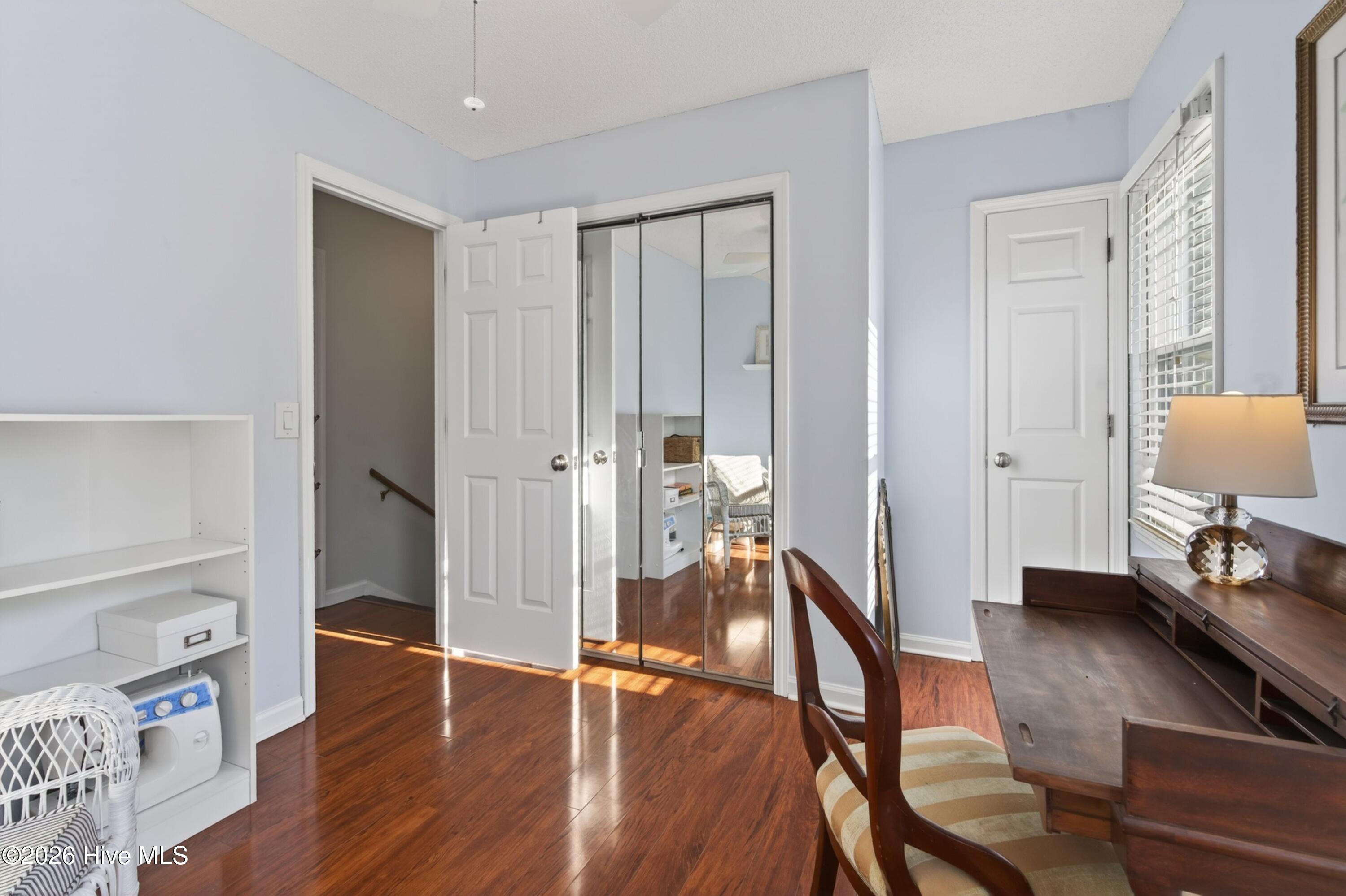 100569160 | Photo 27