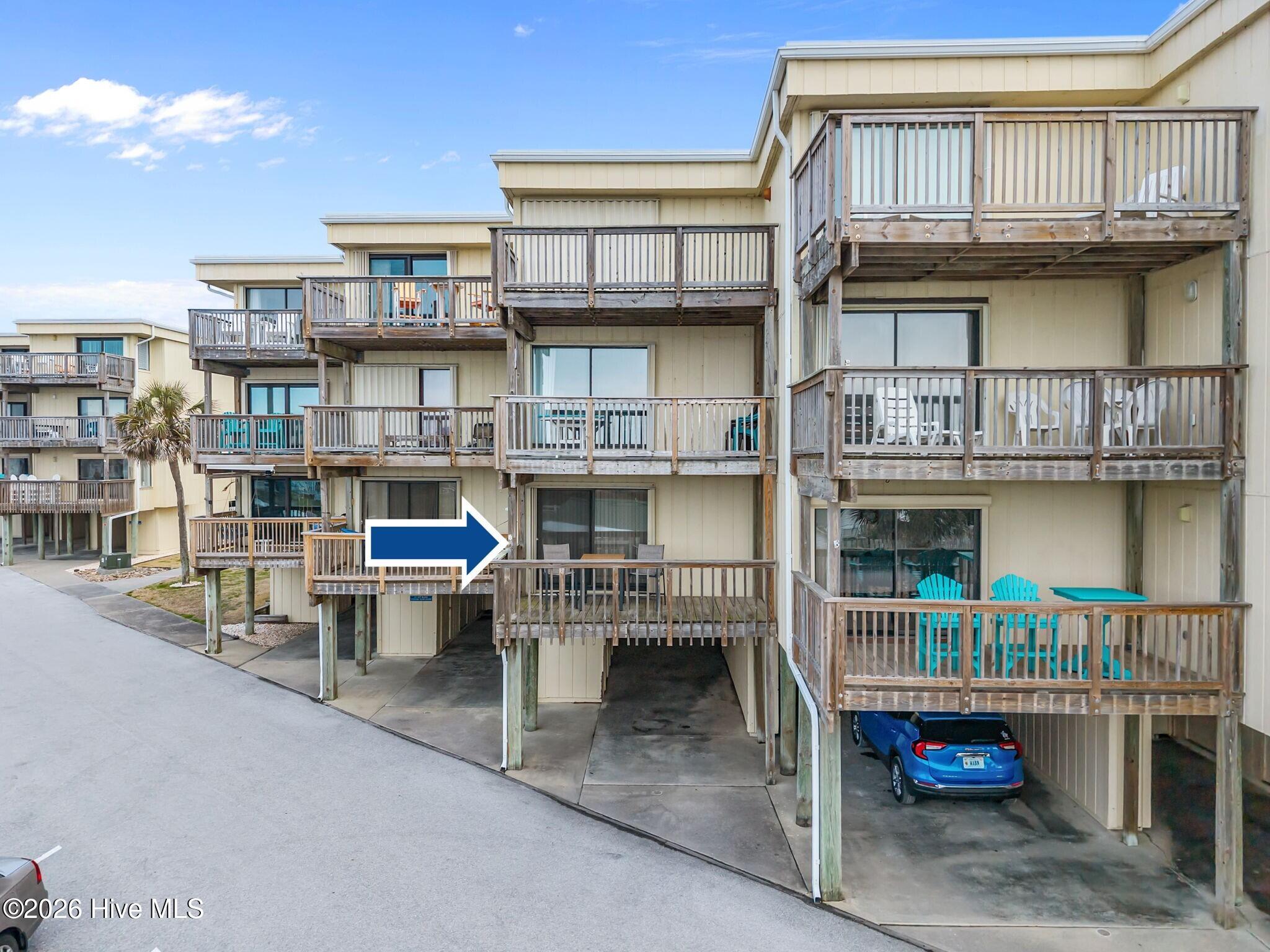 100561637 | Photo 28